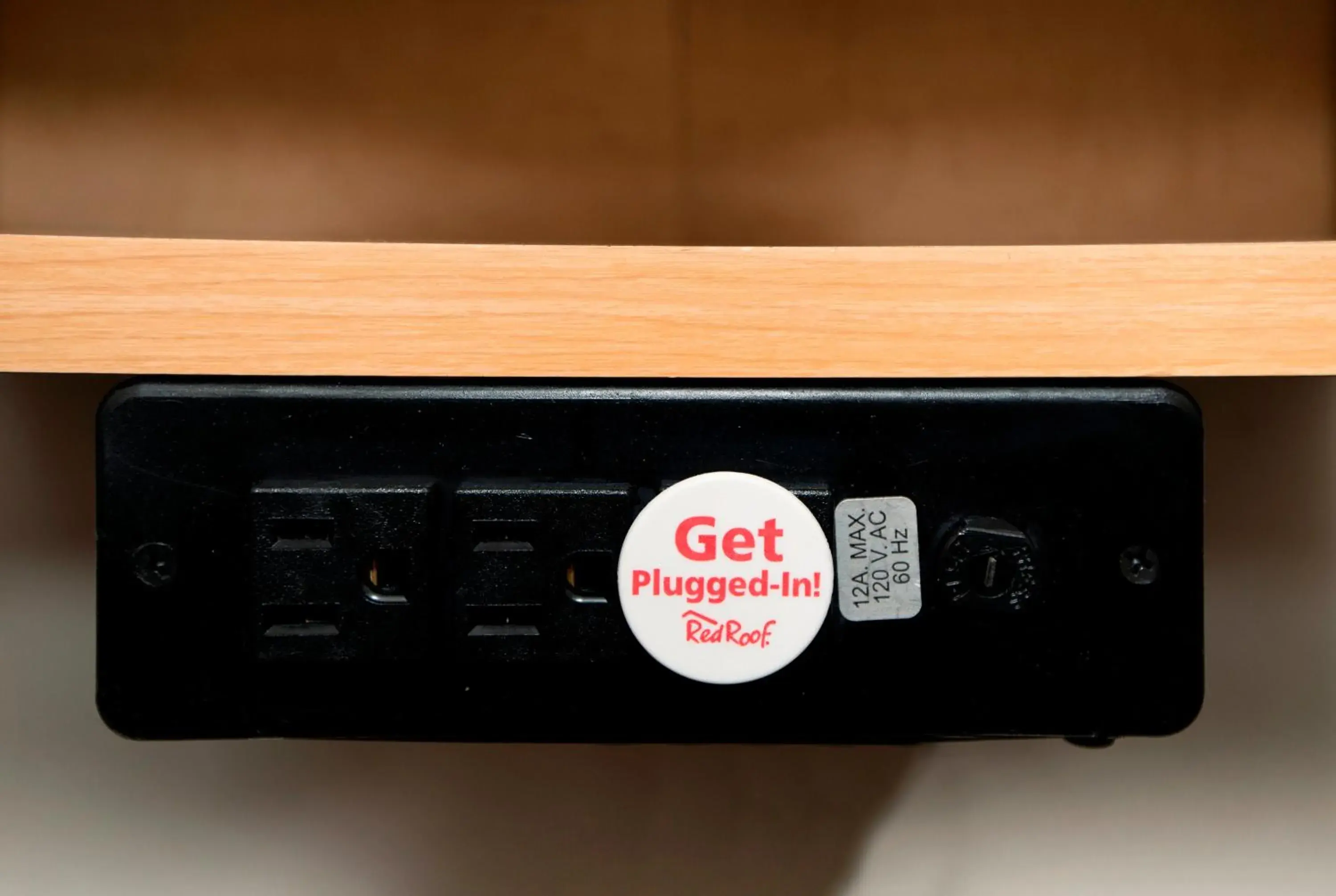 Photo of the whole room in Red Roof Inn Detroit - Warren Photo of the whole room in Red Roof Inn Detroit - Warren