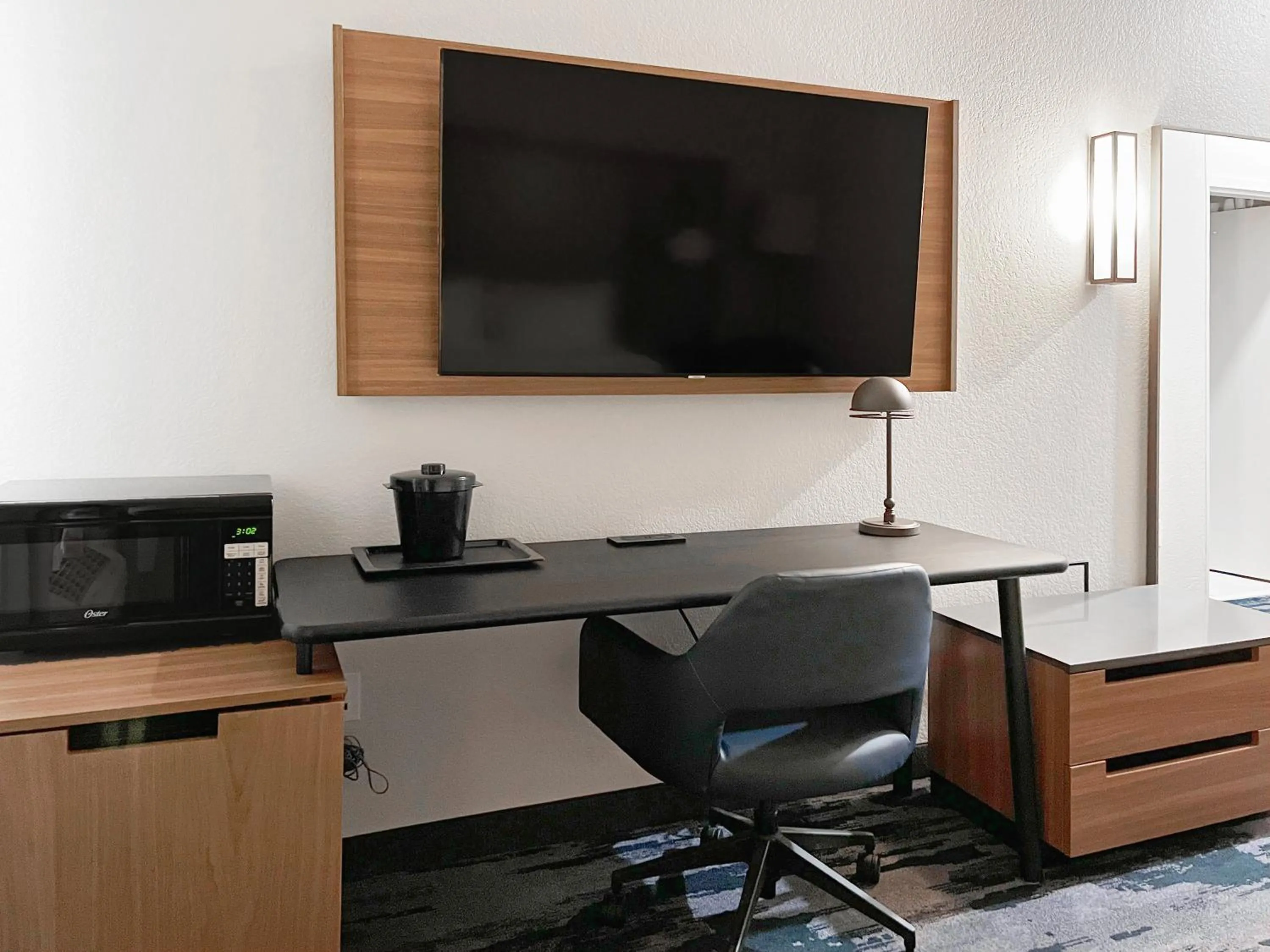 Photo of the whole room in Fairfield Inn & Suites by Marriott Rogers