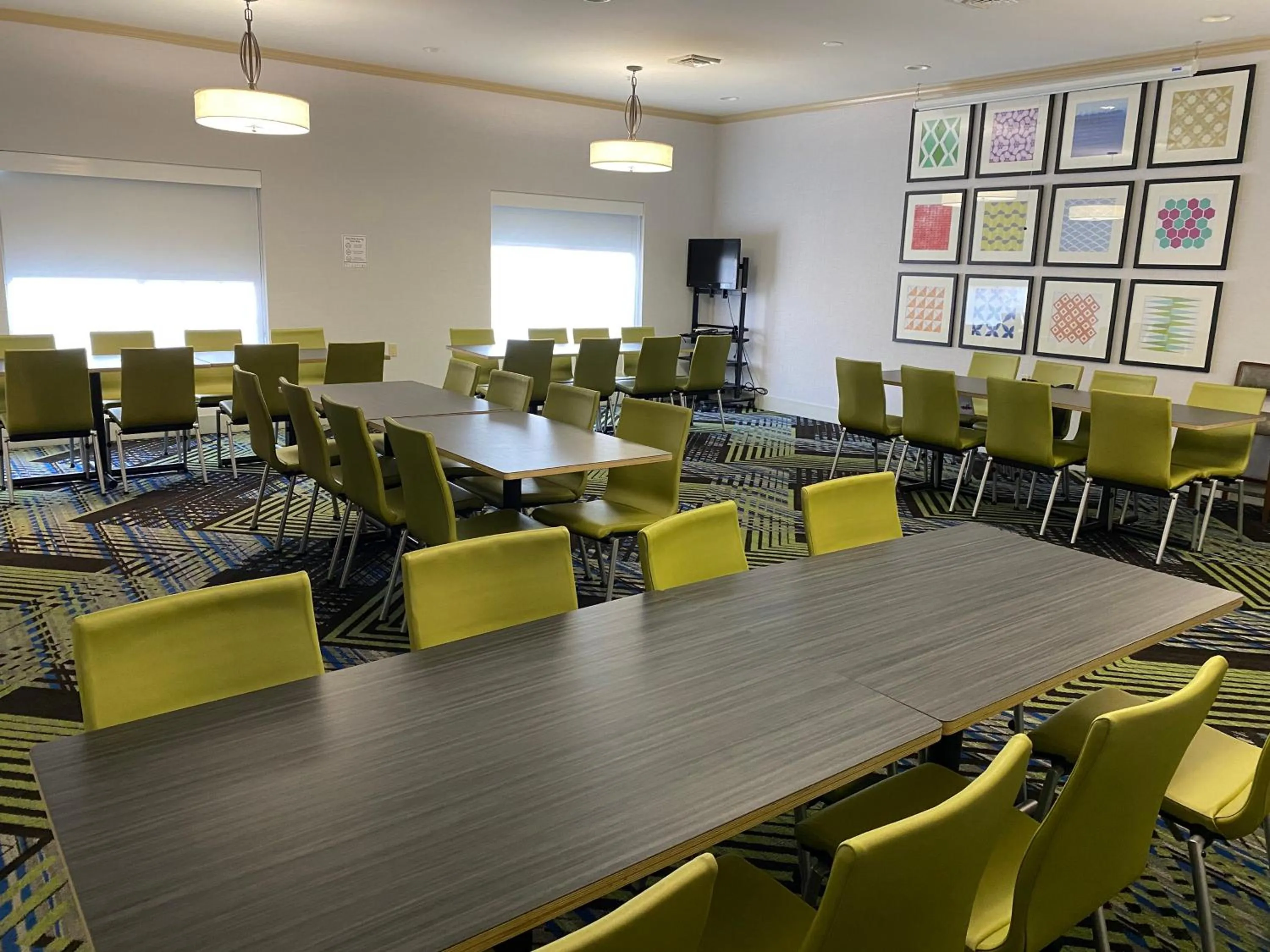 Meeting/conference room in Holiday Inn Express & Suites Indianapolis North - Carmel by IHG