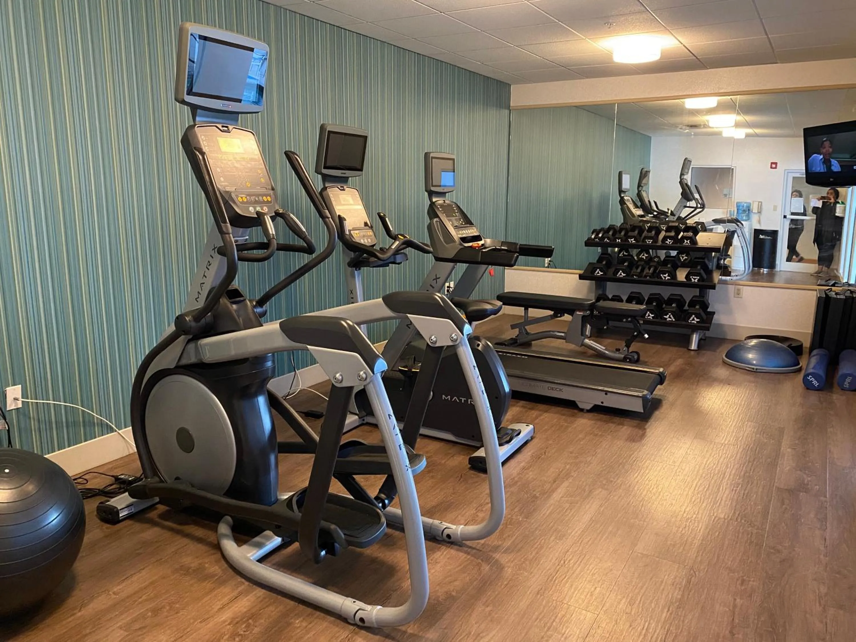 Fitness centre/facilities in Holiday Inn Express & Suites Indianapolis North - Carmel by IHG