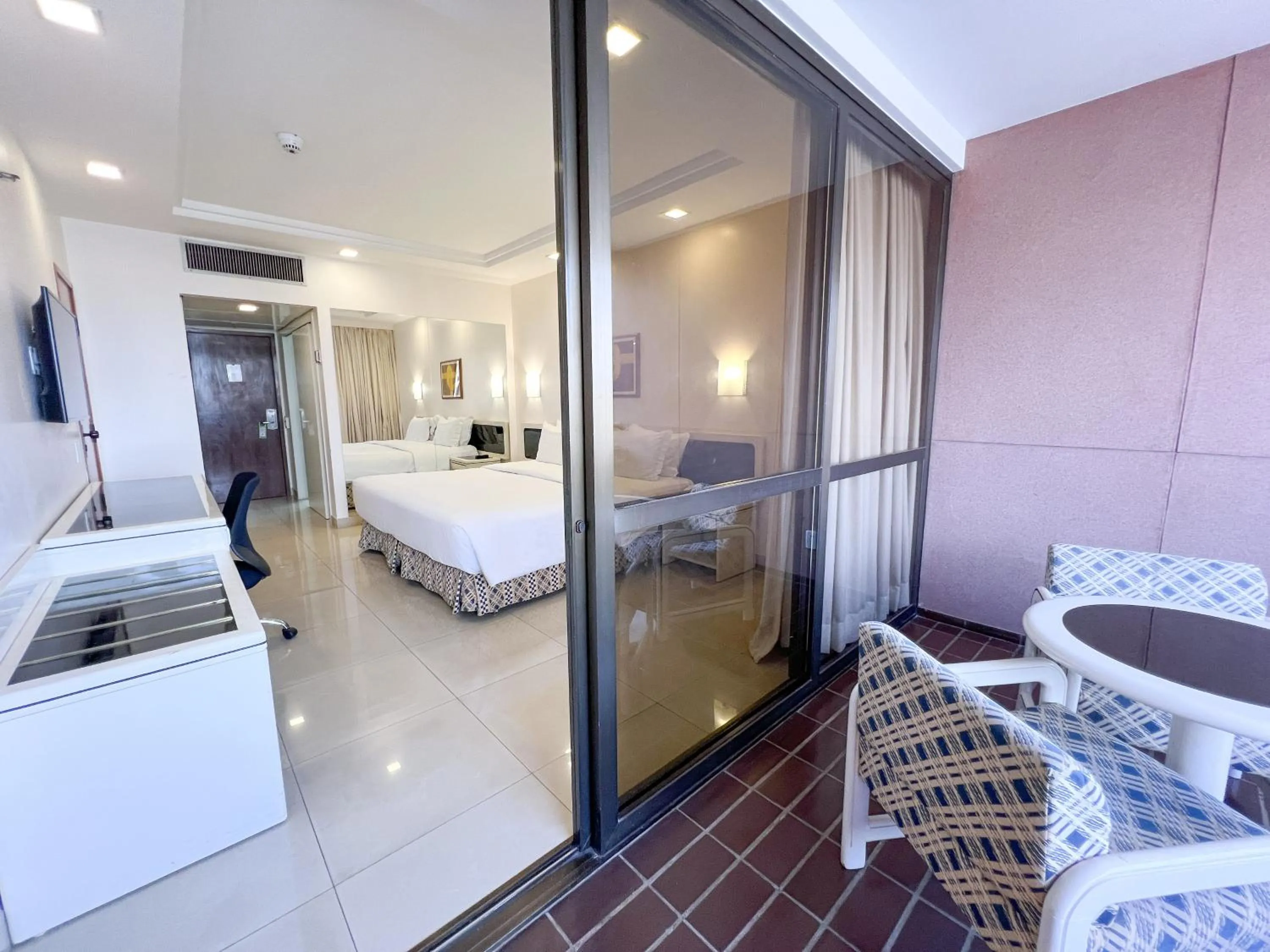 Bedroom, Bed in Castro's Park Hotel