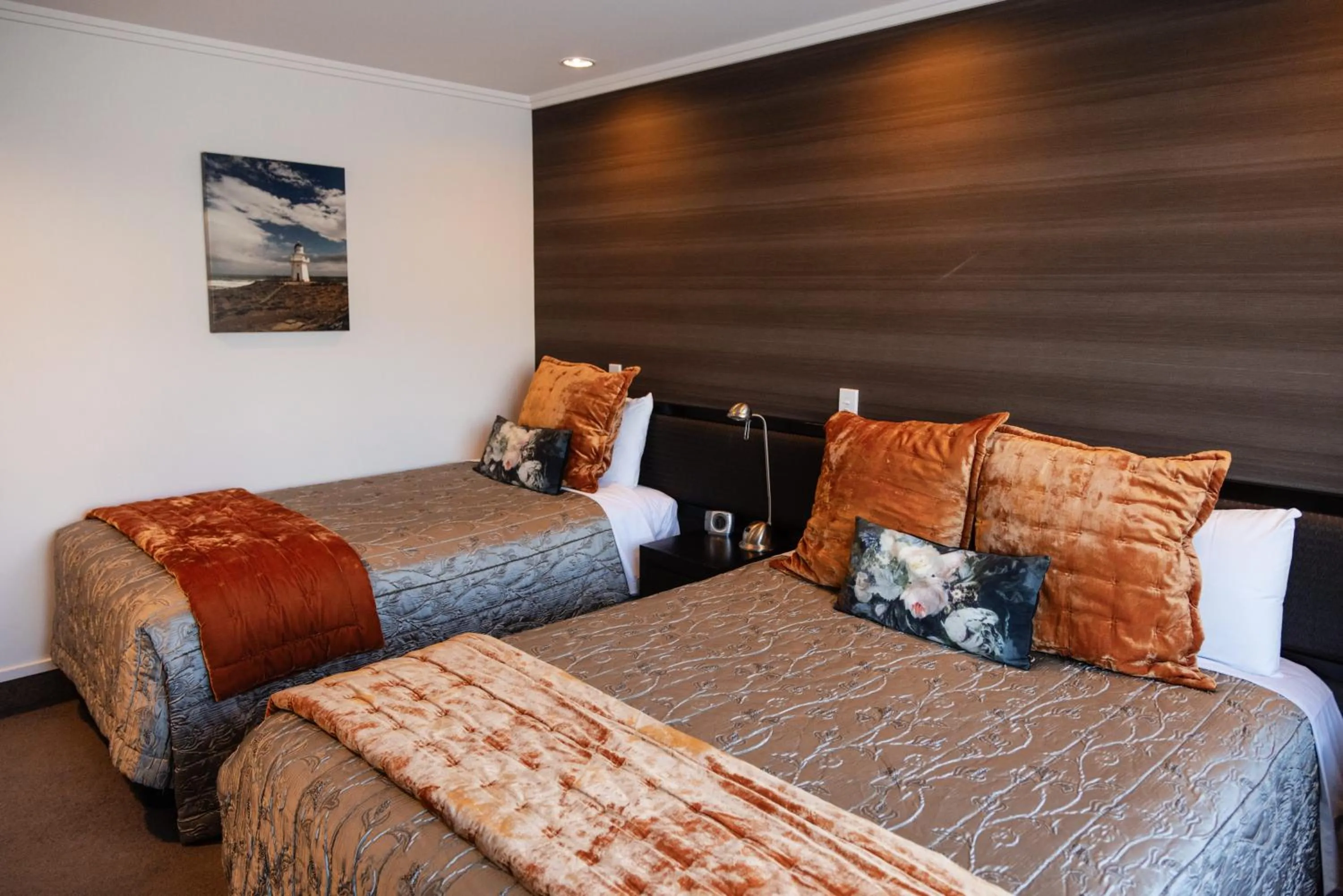 Bedroom, Bed in Ascot Park Hotel