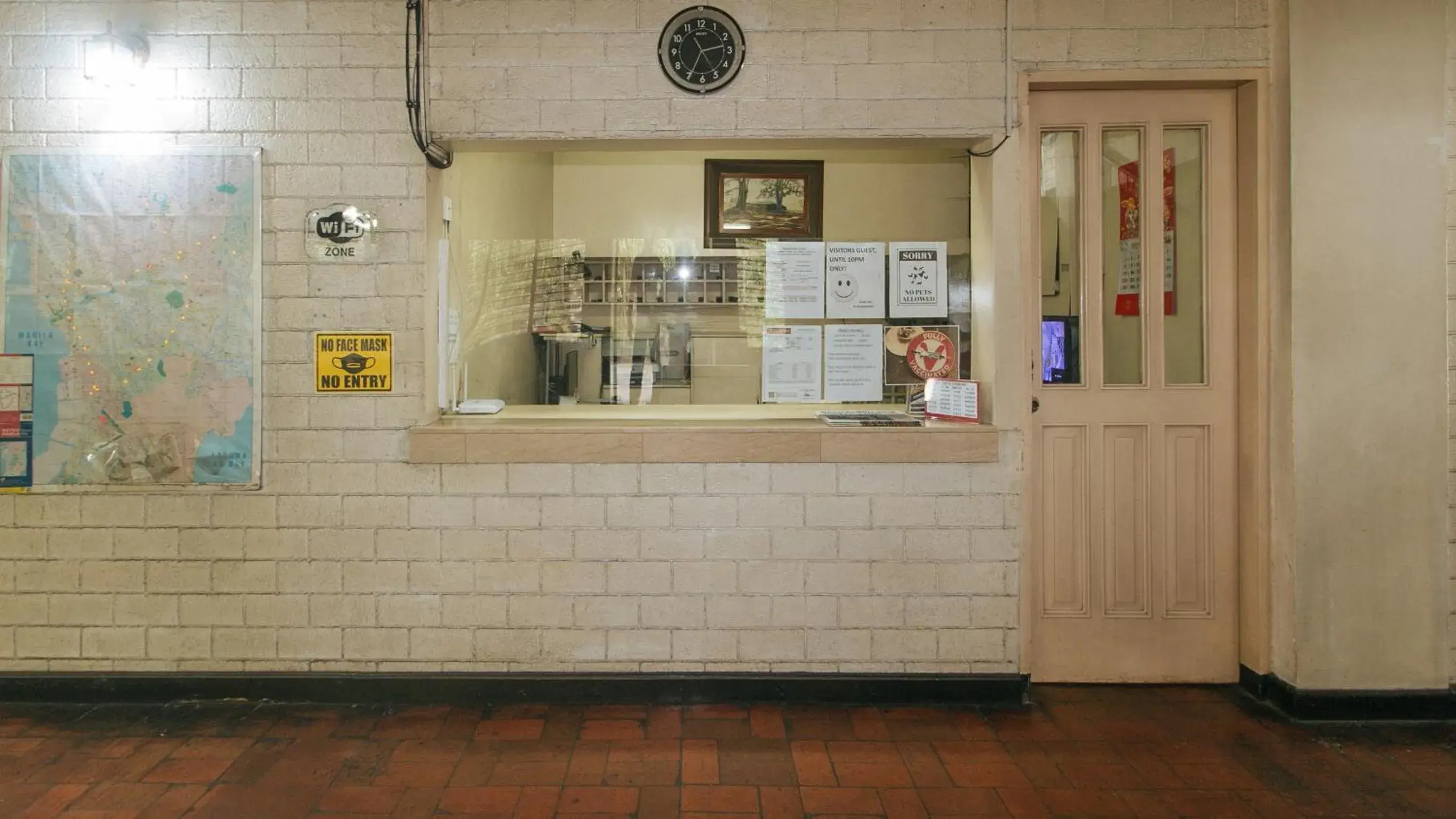 Lobby or reception in RedDoorz at Broadway Court Apartelle Quezon City Lobby or reception in RedDoorz at Broadway Court Apartelle Quezon City