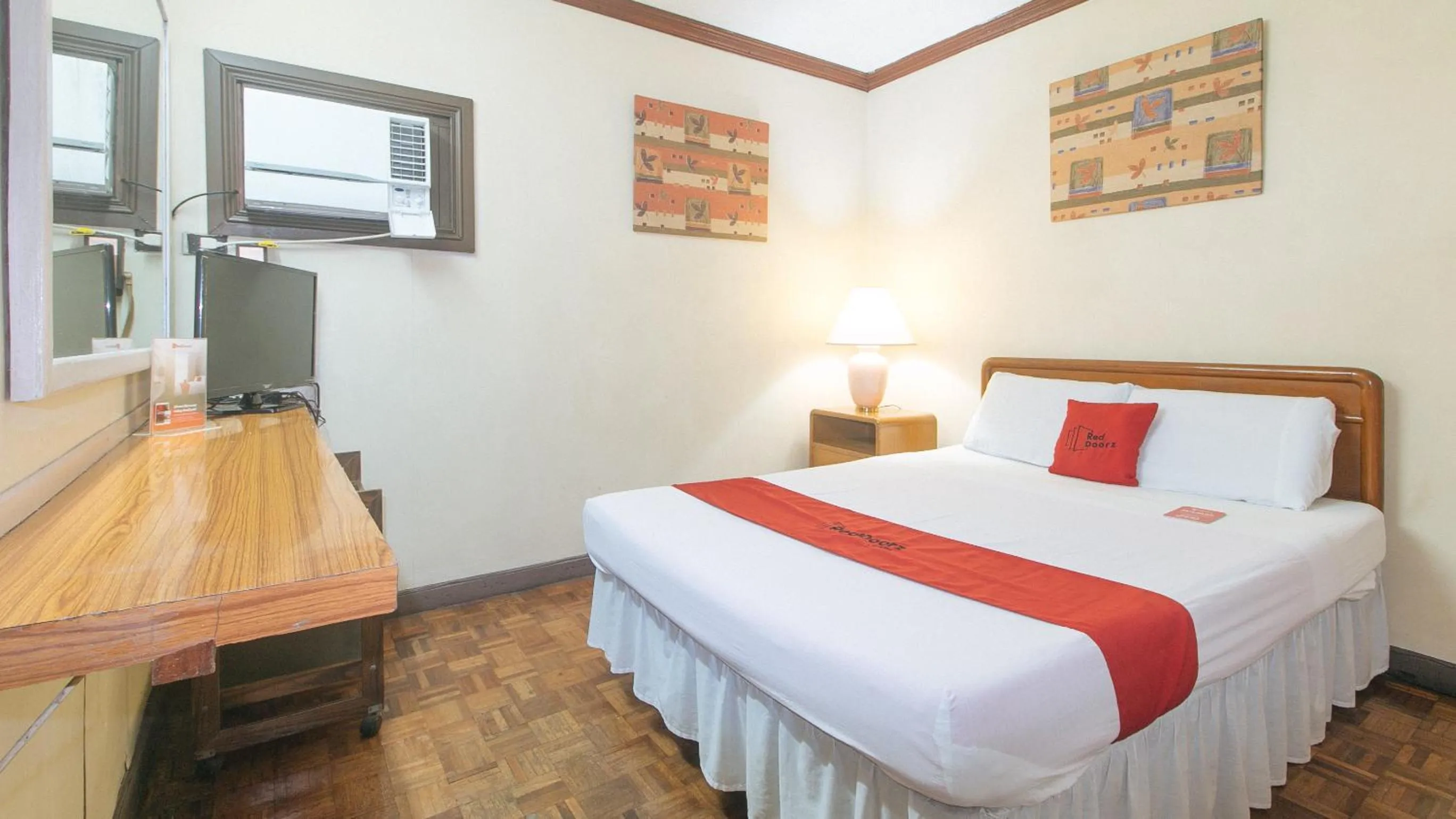 Bed in RedDoorz at Broadway Court Apartelle Quezon City