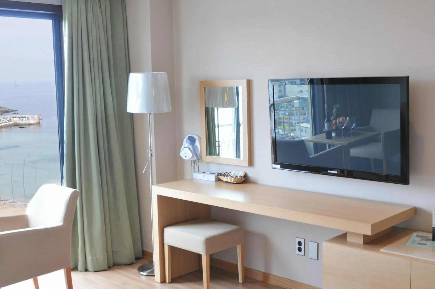 Decorative detail, TV/Entertainment Center in Songjung Hotel