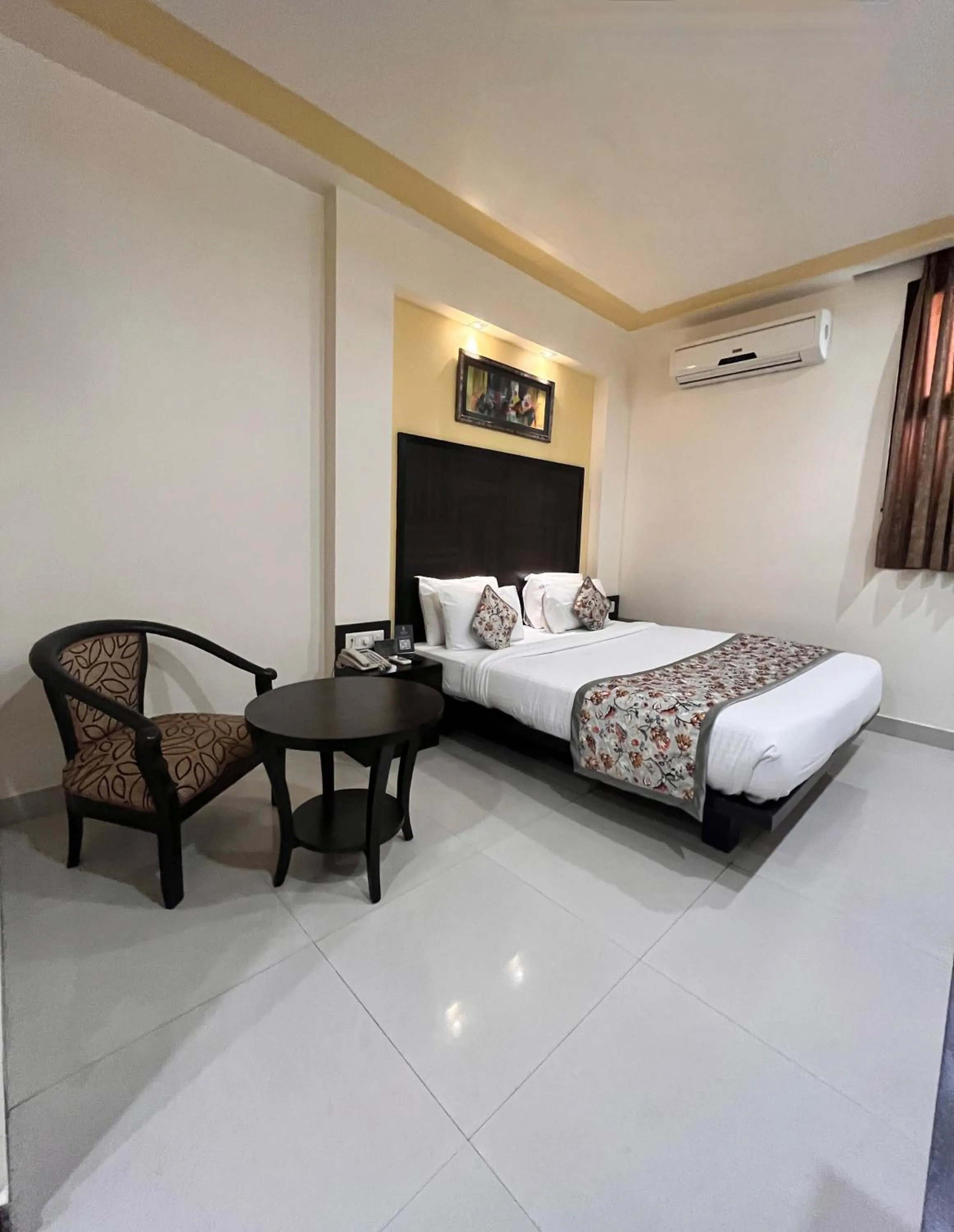 Bedroom, Bed in Ratnawali – A Vegetarian Heritage Hotel