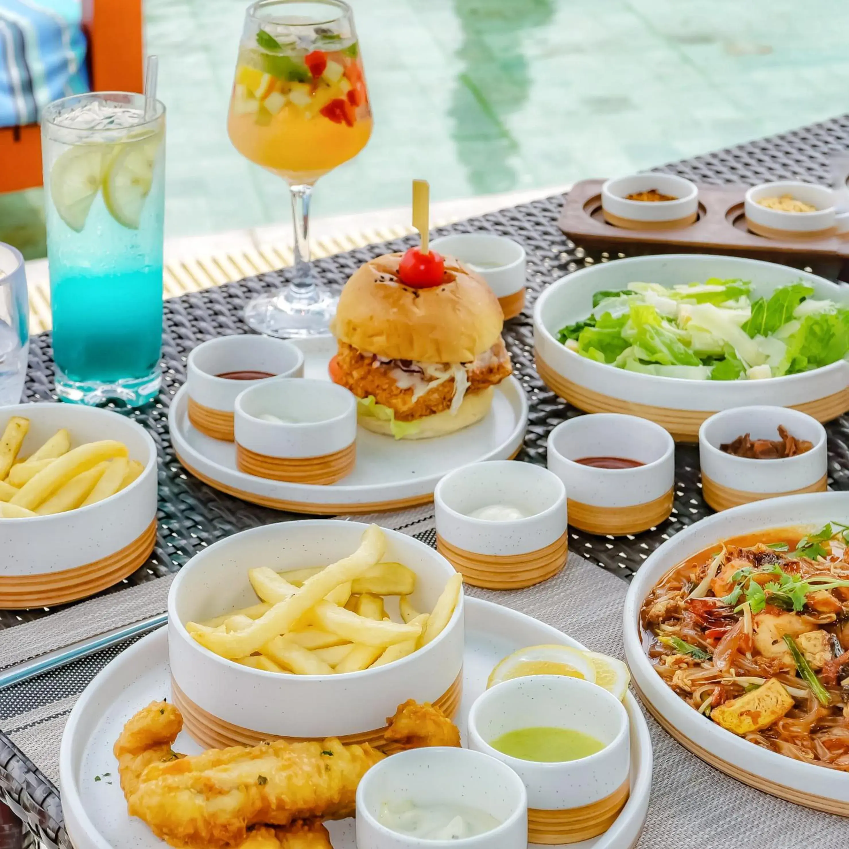 Restaurant/places to eat in Pullman Phuket Panwa Beach Resort Restaurant/places to eat in Pullman Phuket Panwa Beach Resort