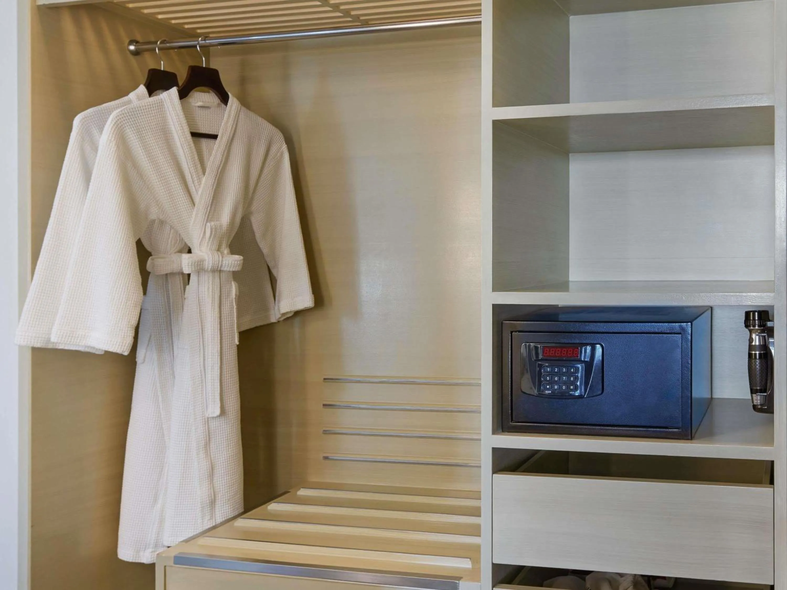 Bedroom in Pullman Phuket Panwa Beach Resort