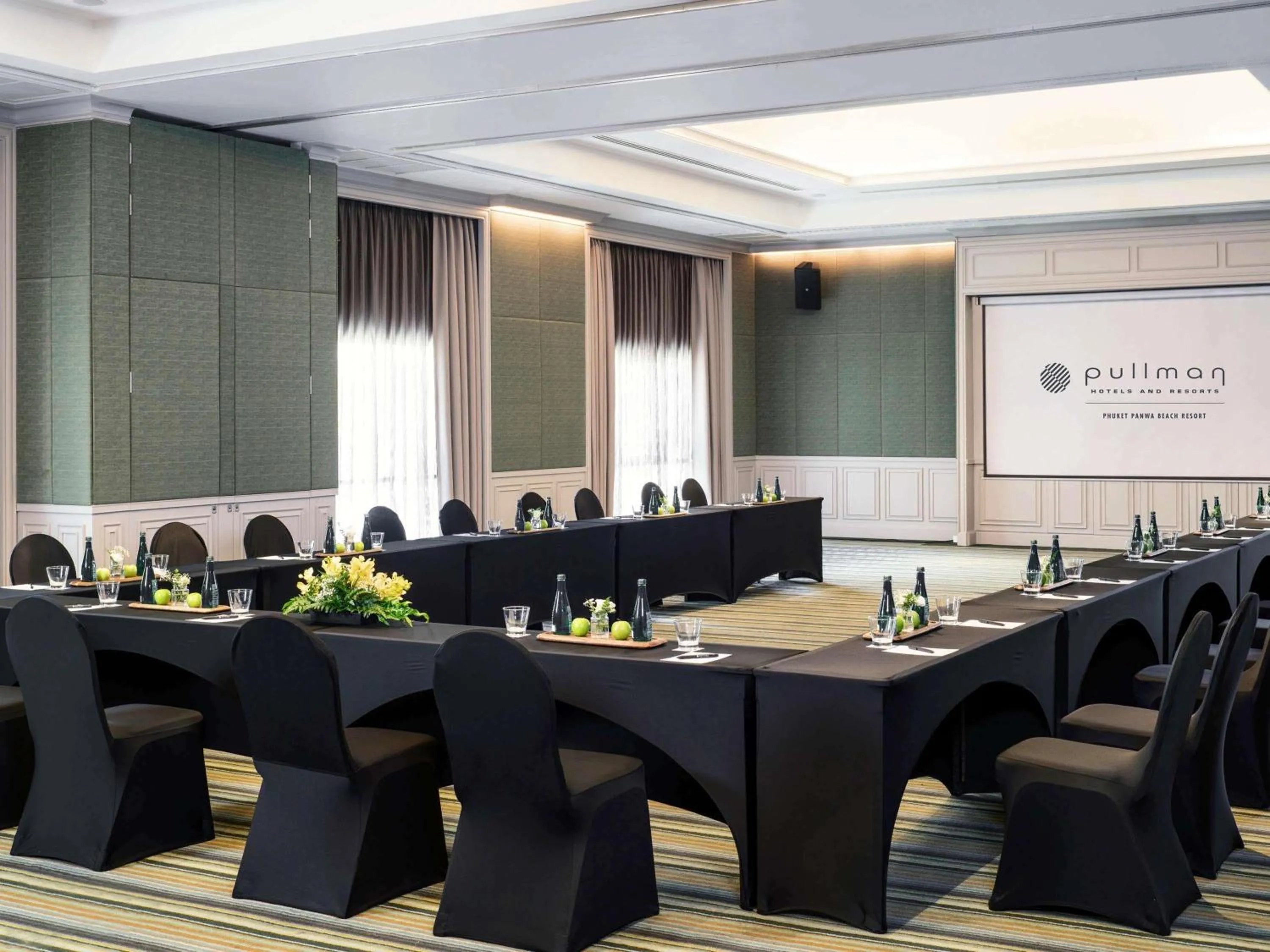 Meeting/conference room in Pullman Phuket Panwa Beach Resort