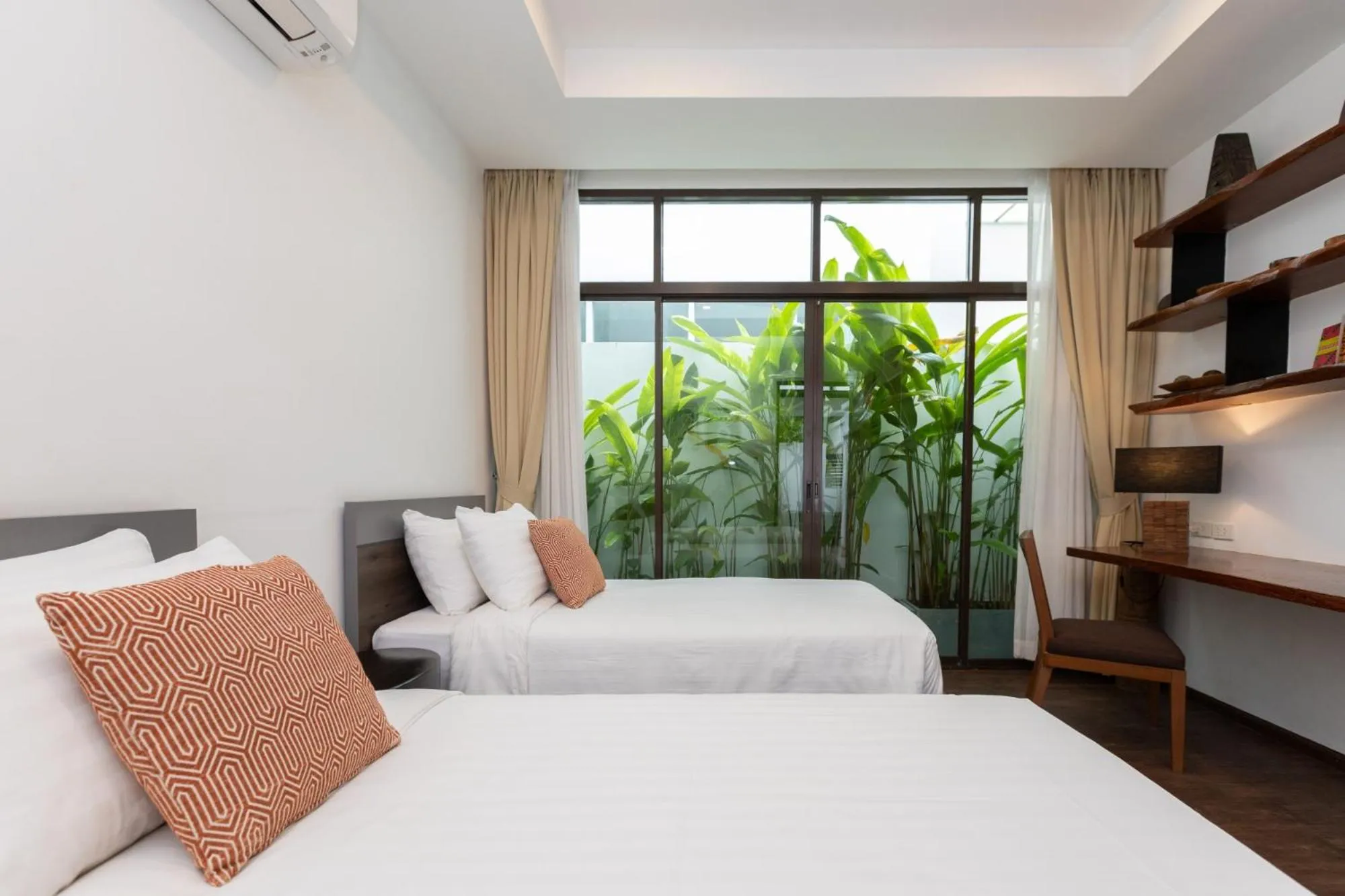 Bed in Tolani Le Bayburi Villas, Hua Hin - Pranburi