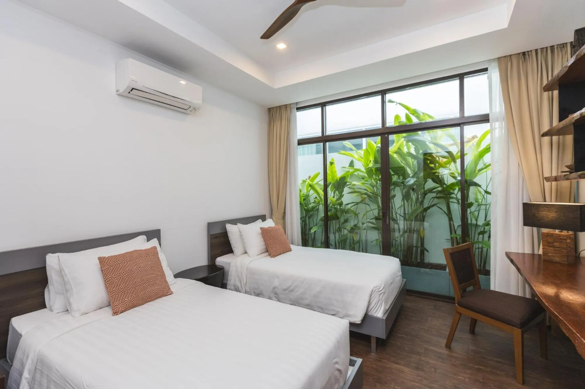 Bed in Tolani Le Bayburi Villas, Hua Hin - Pranburi