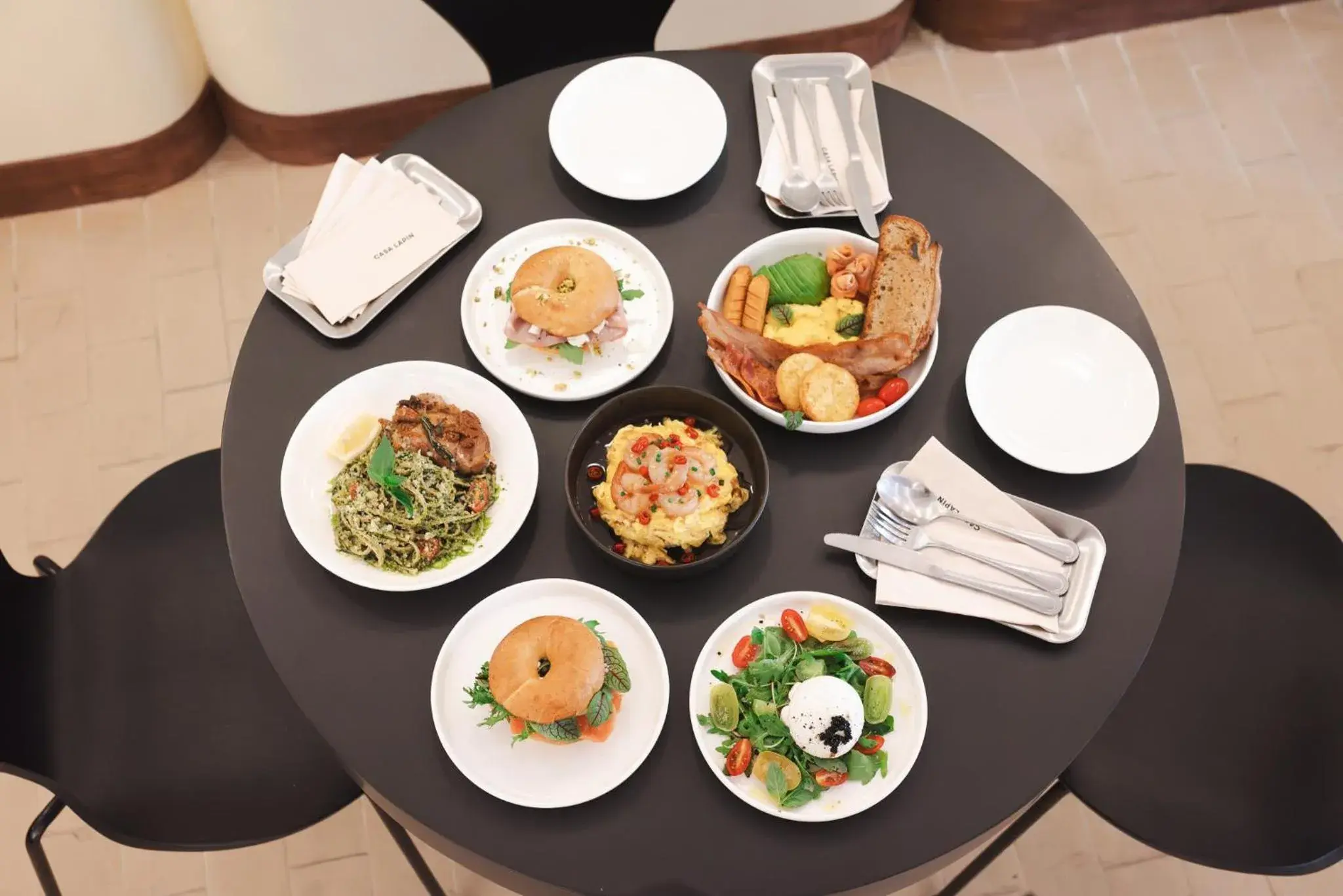 Restaurant/places to eat in Evergreen Place Siam by UHG Restaurant/places to eat in Evergreen Place Siam by UHG