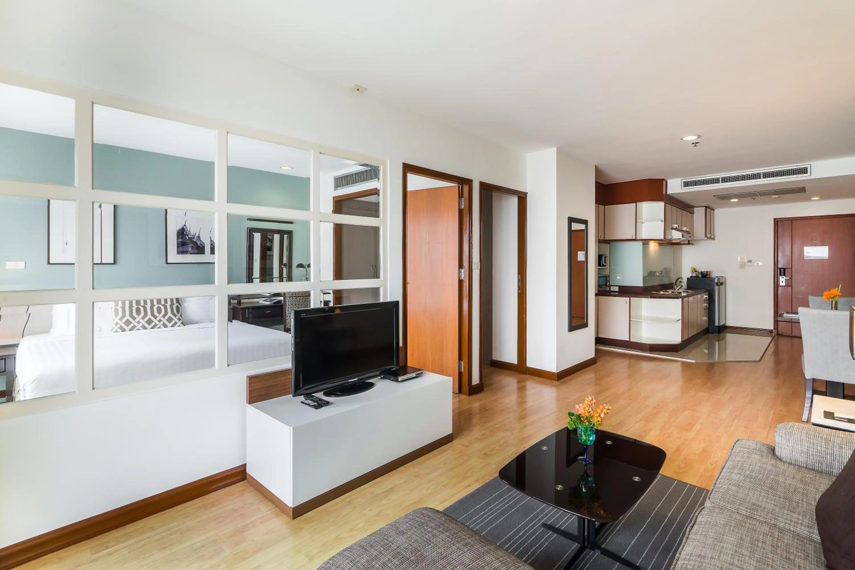 TV and multimedia in Evergreen Place Siam by UHG