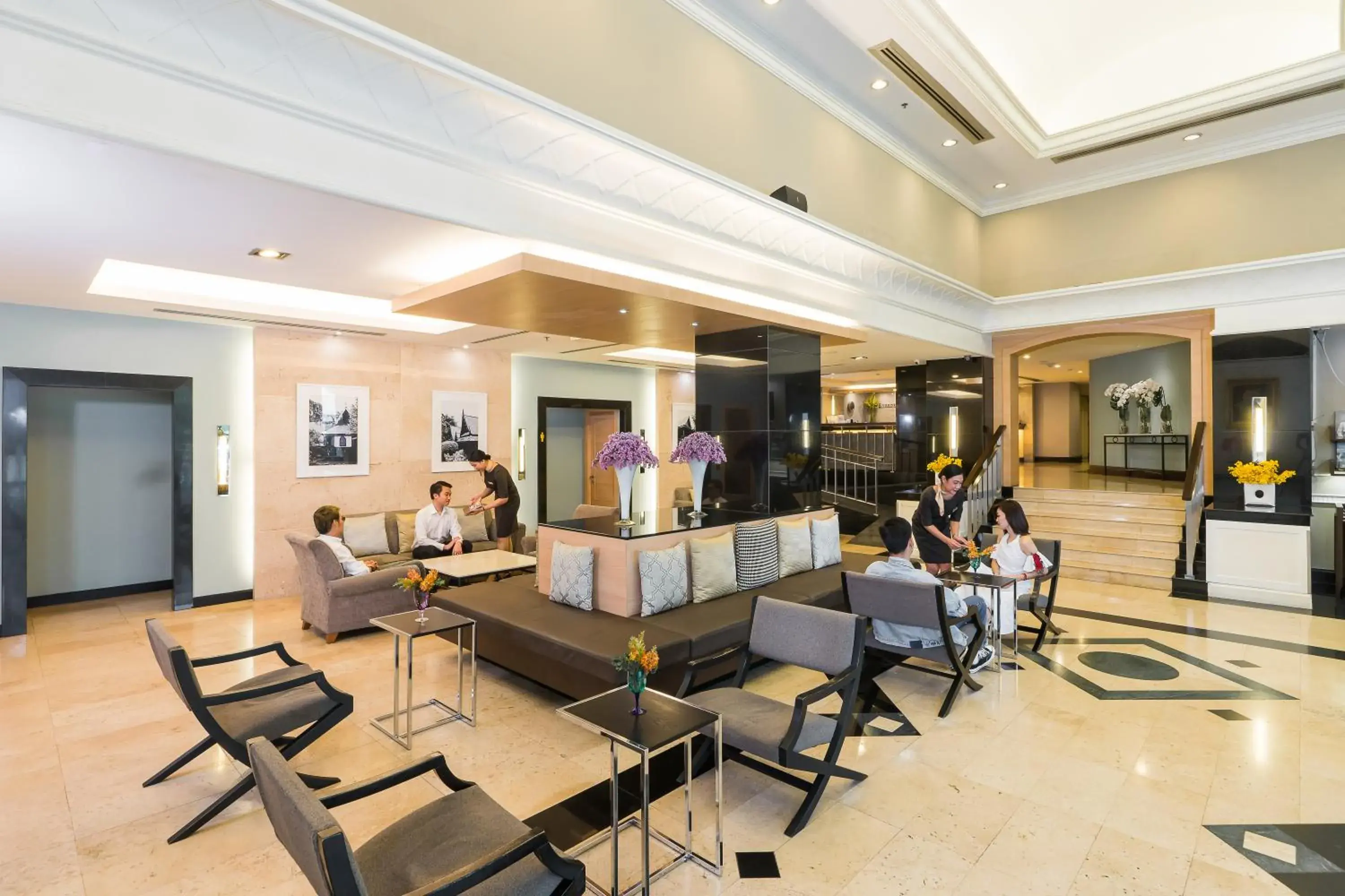 Lobby or reception in Evergreen Place Siam by UHG Lobby or reception in Evergreen Place Siam by UHG