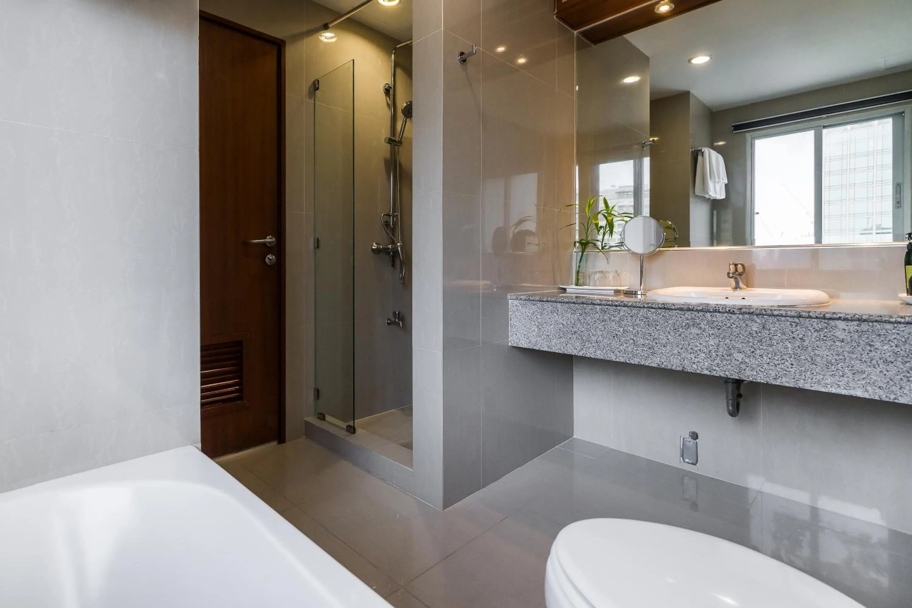 Bathroom in Evergreen Place Siam by UHG