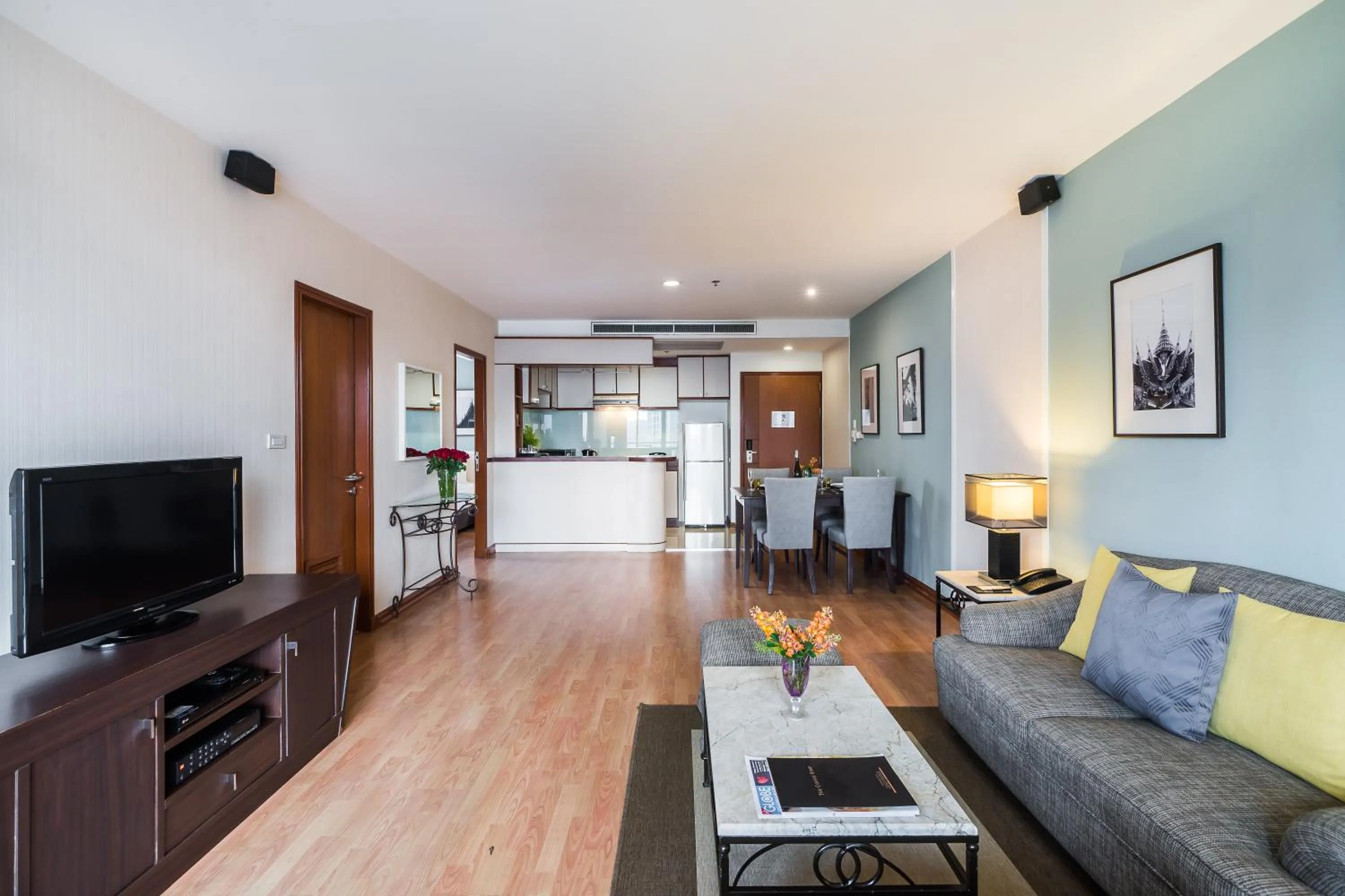 TV and multimedia in Evergreen Place Siam by UHG