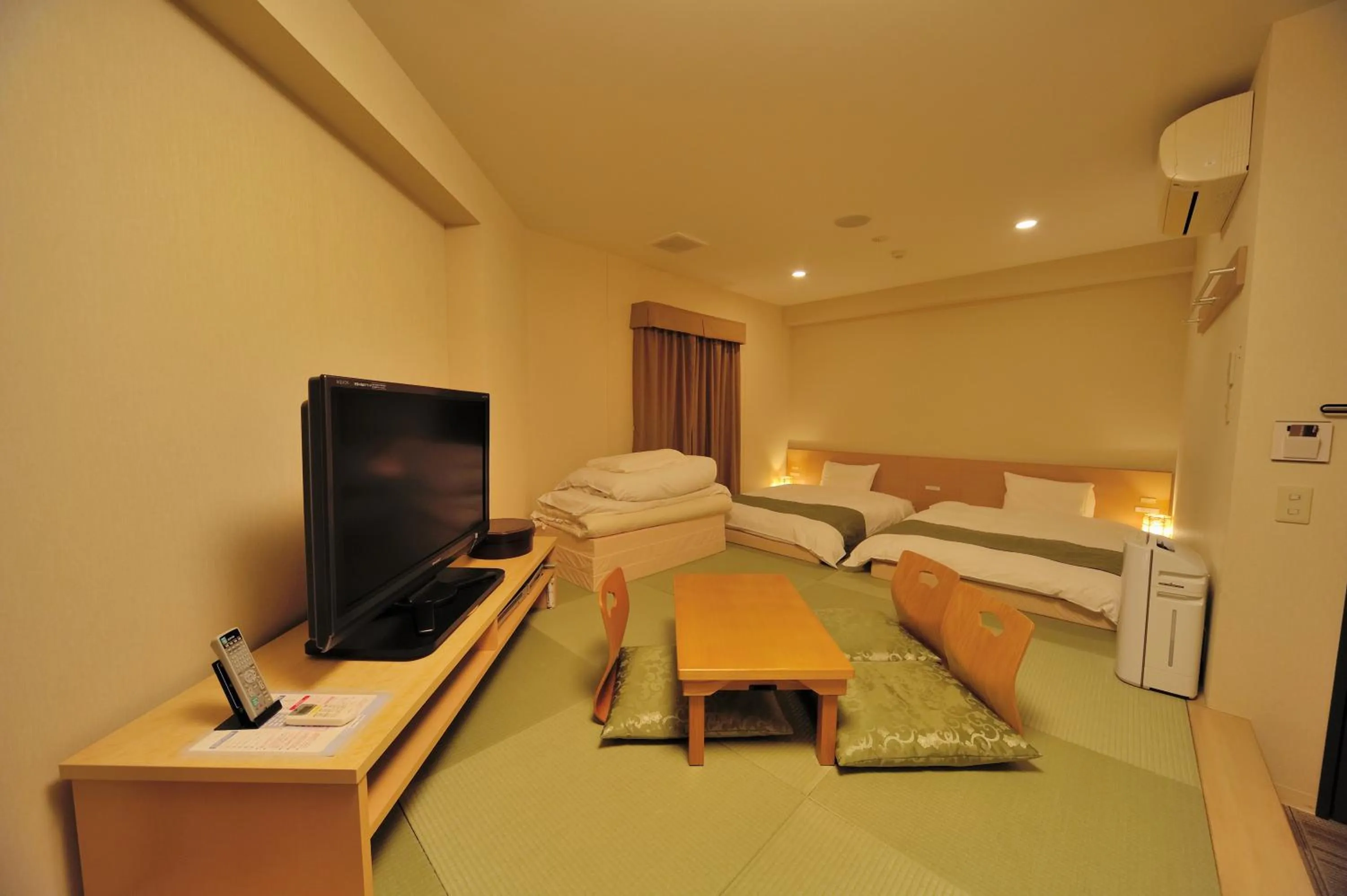 Bed in Dormy Inn Express Koriyama