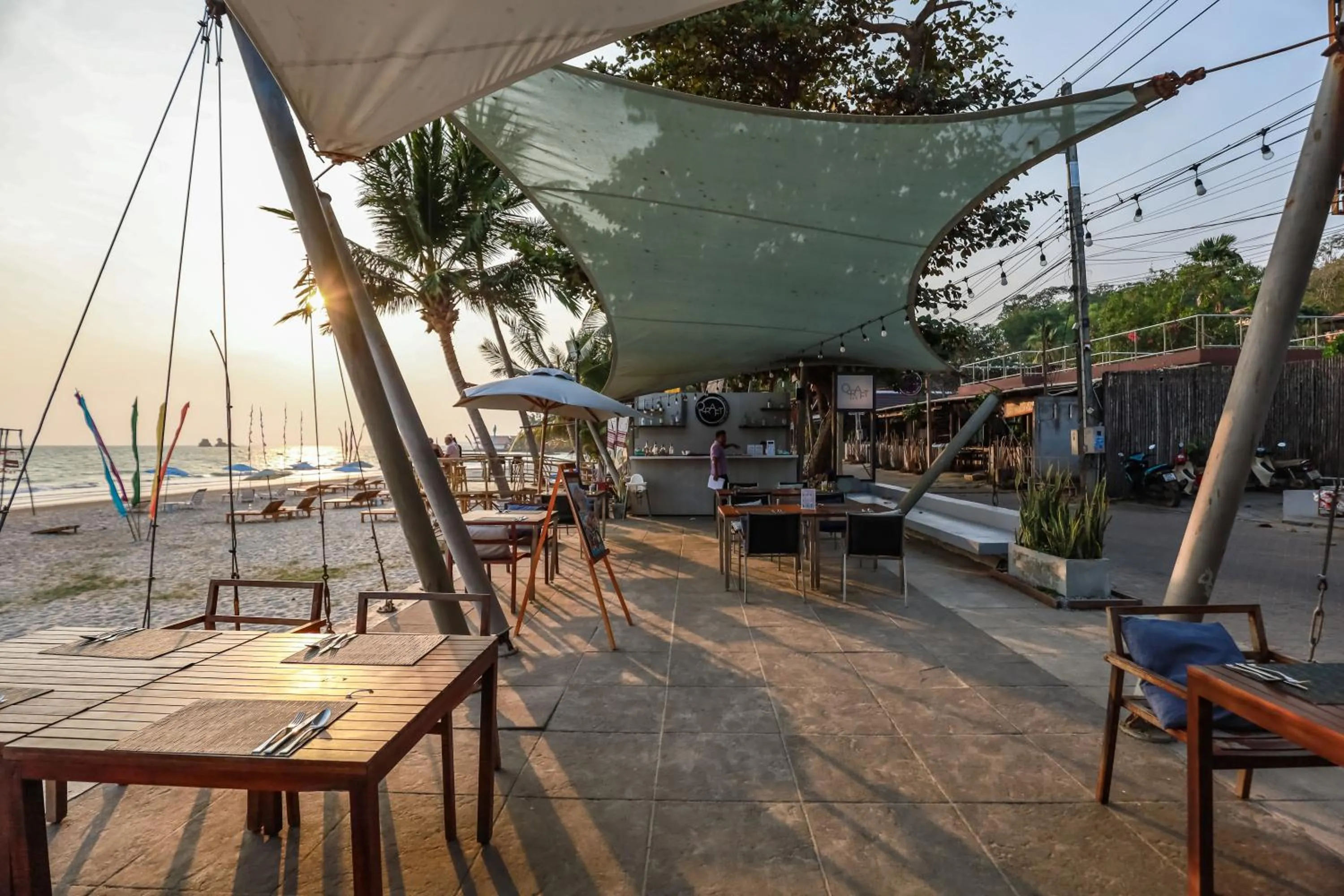Restaurant/places to eat in Q Resort Rayong