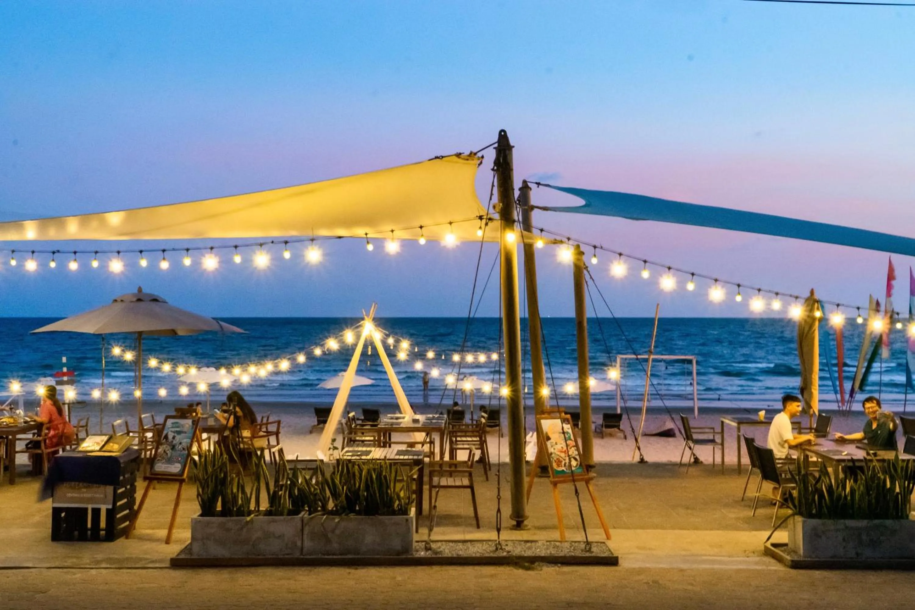 Lounge or bar in Q Resort Rayong