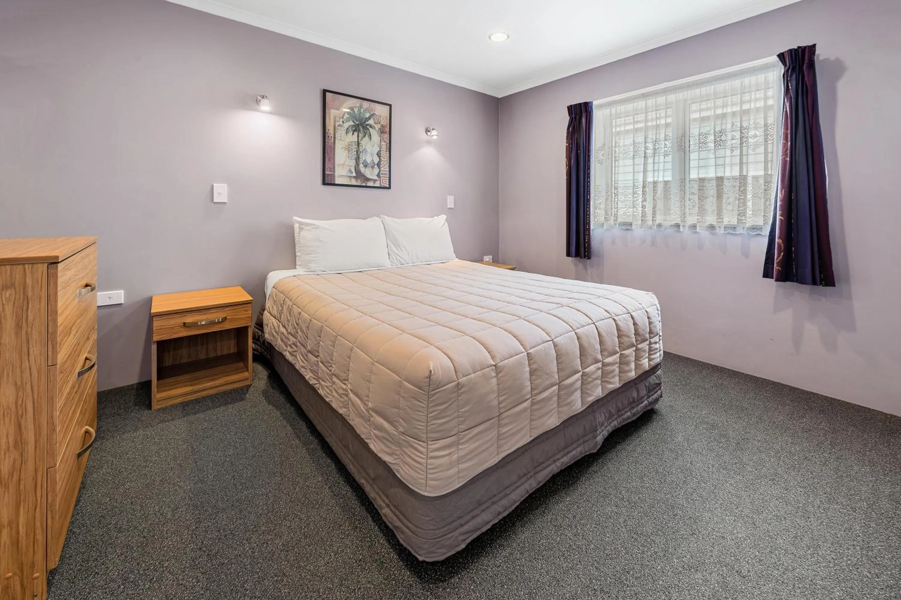 Bed in Tower Lodge Motel