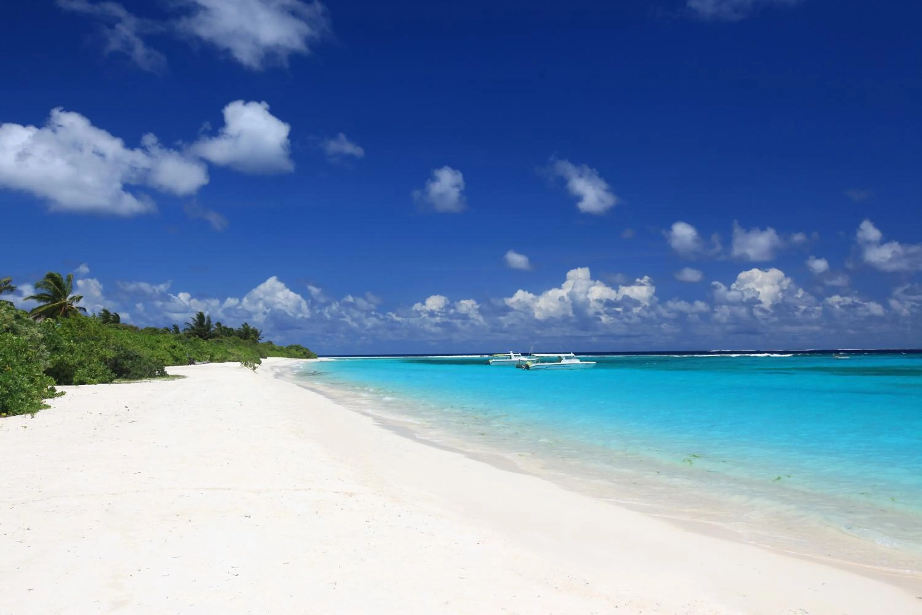 Beach in Six Senses Laamu
