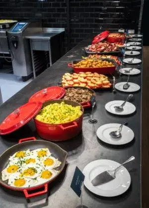 Restaurant/places to eat in Thon Hotel Bjørneparken Restaurant/places to eat in Thon Hotel Bjørneparken