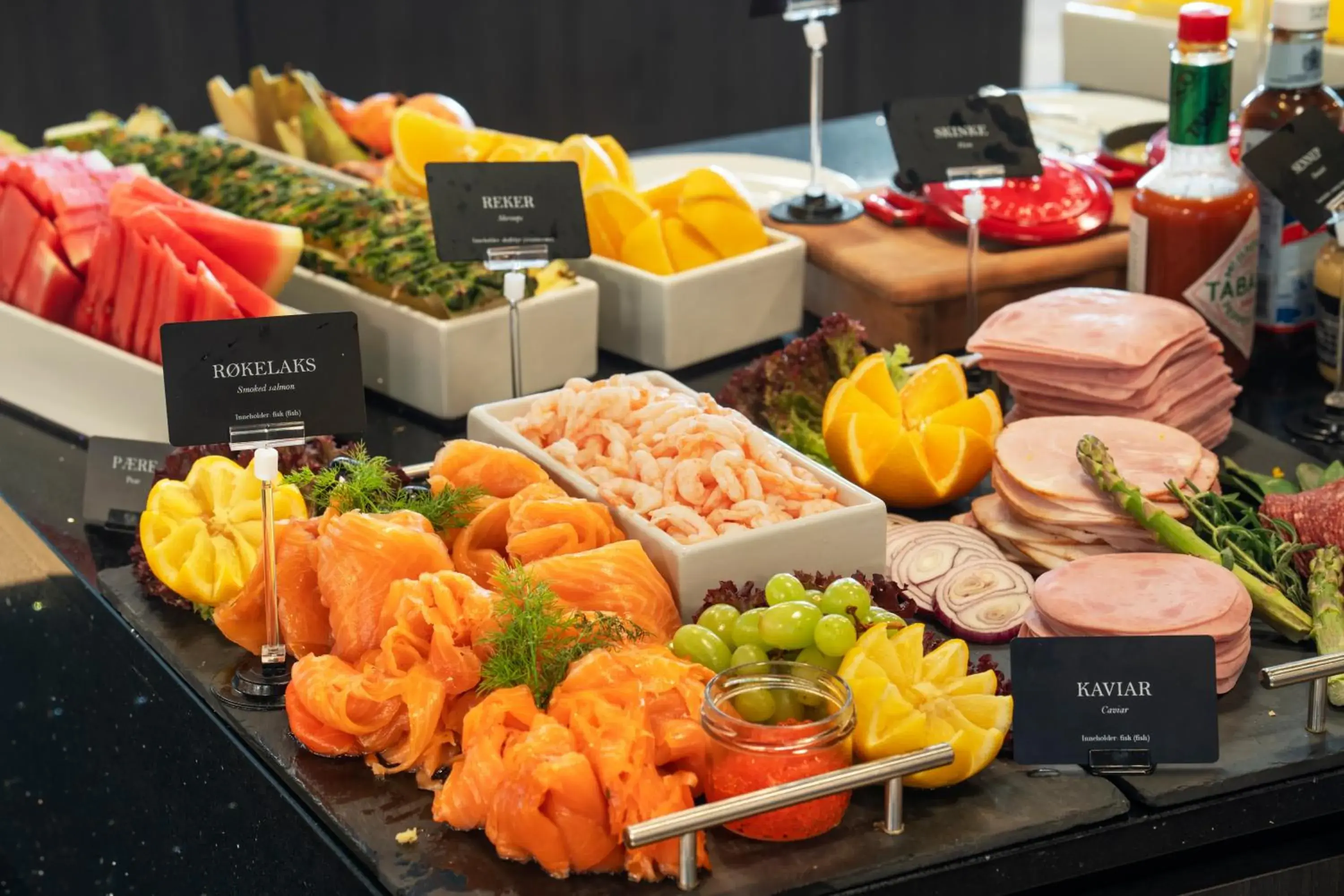 Buffet breakfast in Thon Hotel Bjørneparken Buffet breakfast in Thon Hotel Bjørneparken