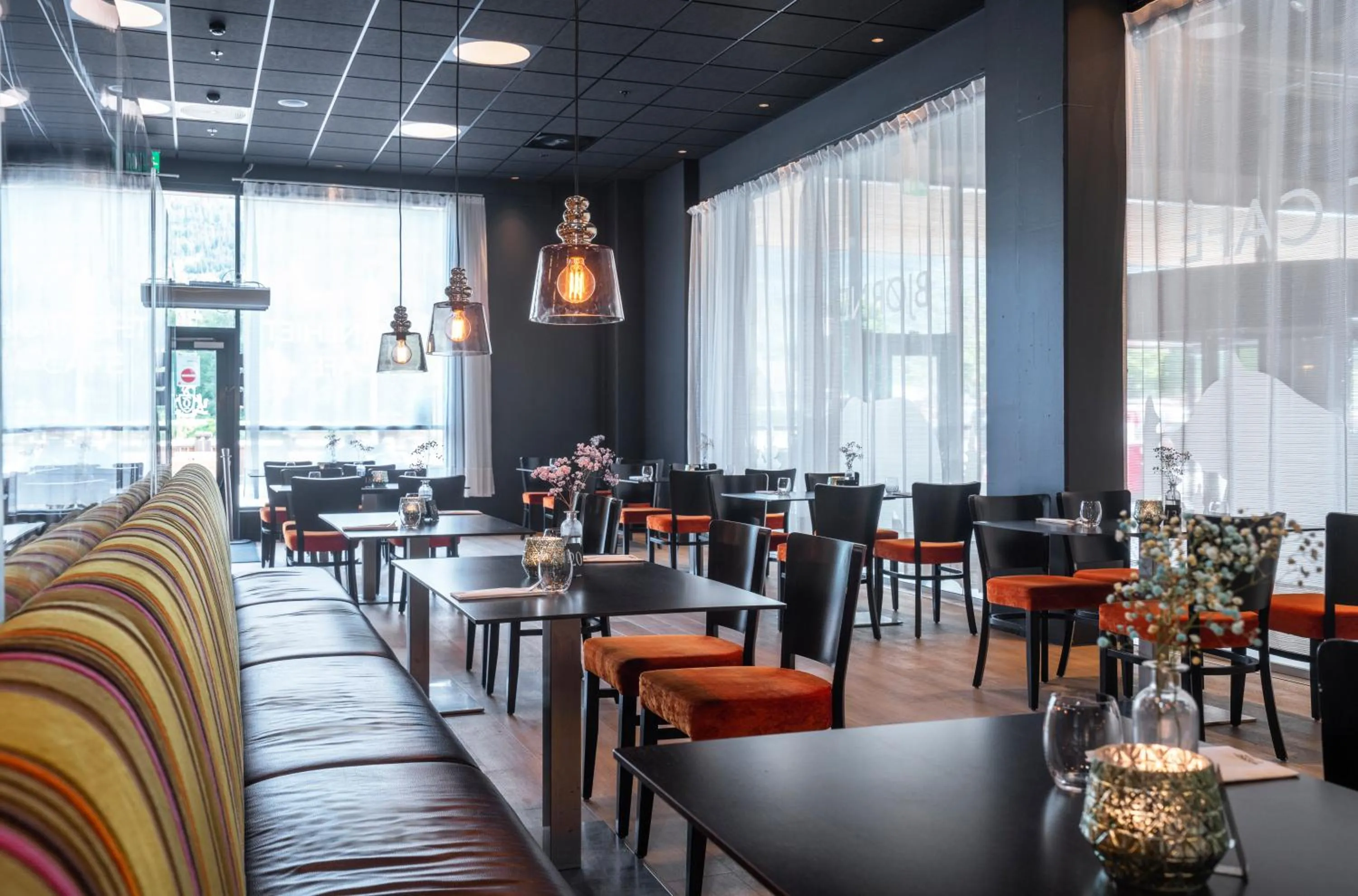 Restaurant/places to eat in Thon Hotel Bjørneparken