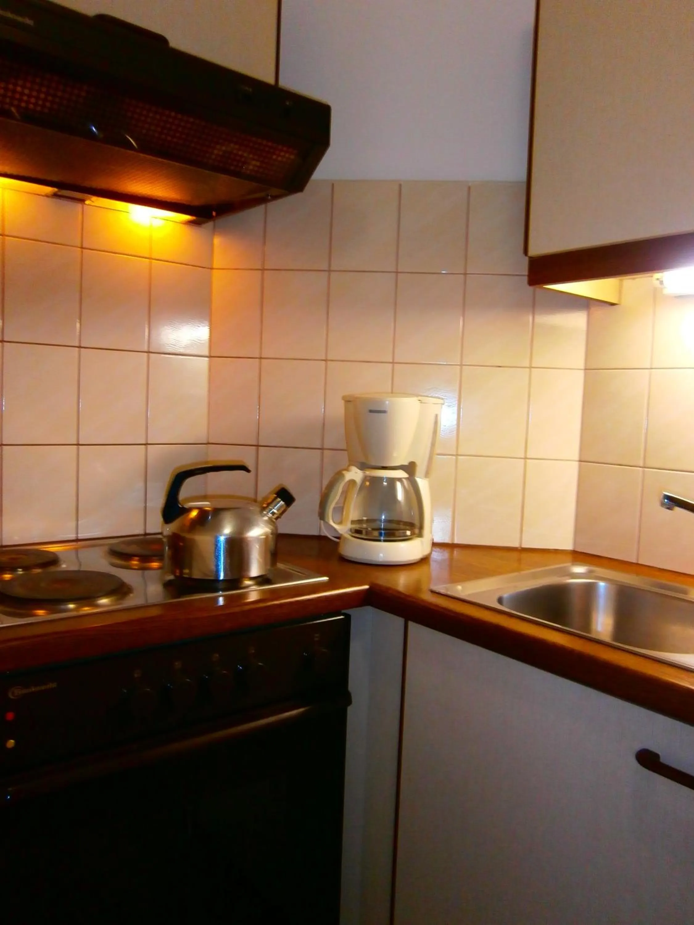 Kitchen or kitchenette in Das Kaltschmid - Familotel Tirol