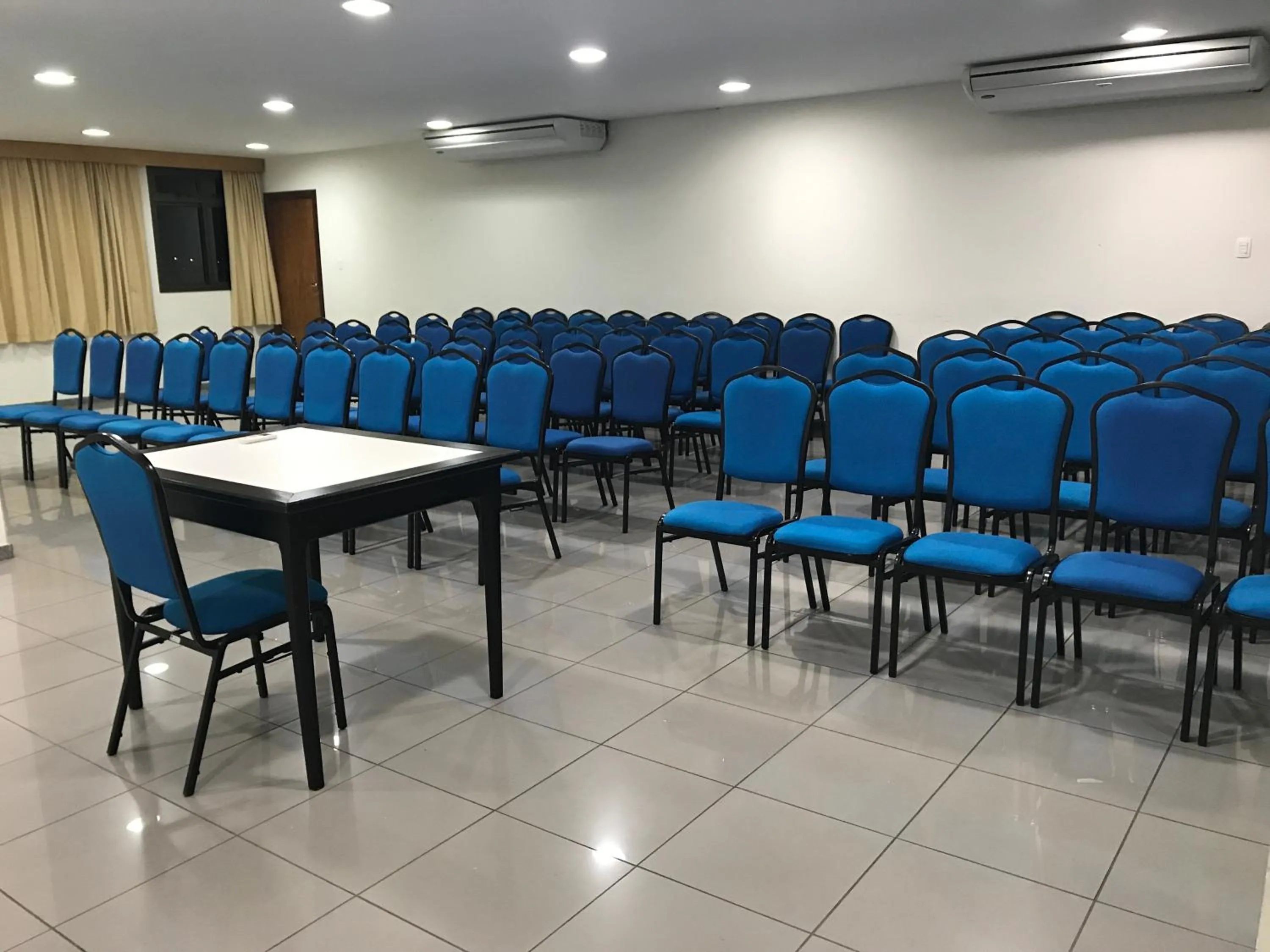 Area and facilities in Serema Palace Hotel