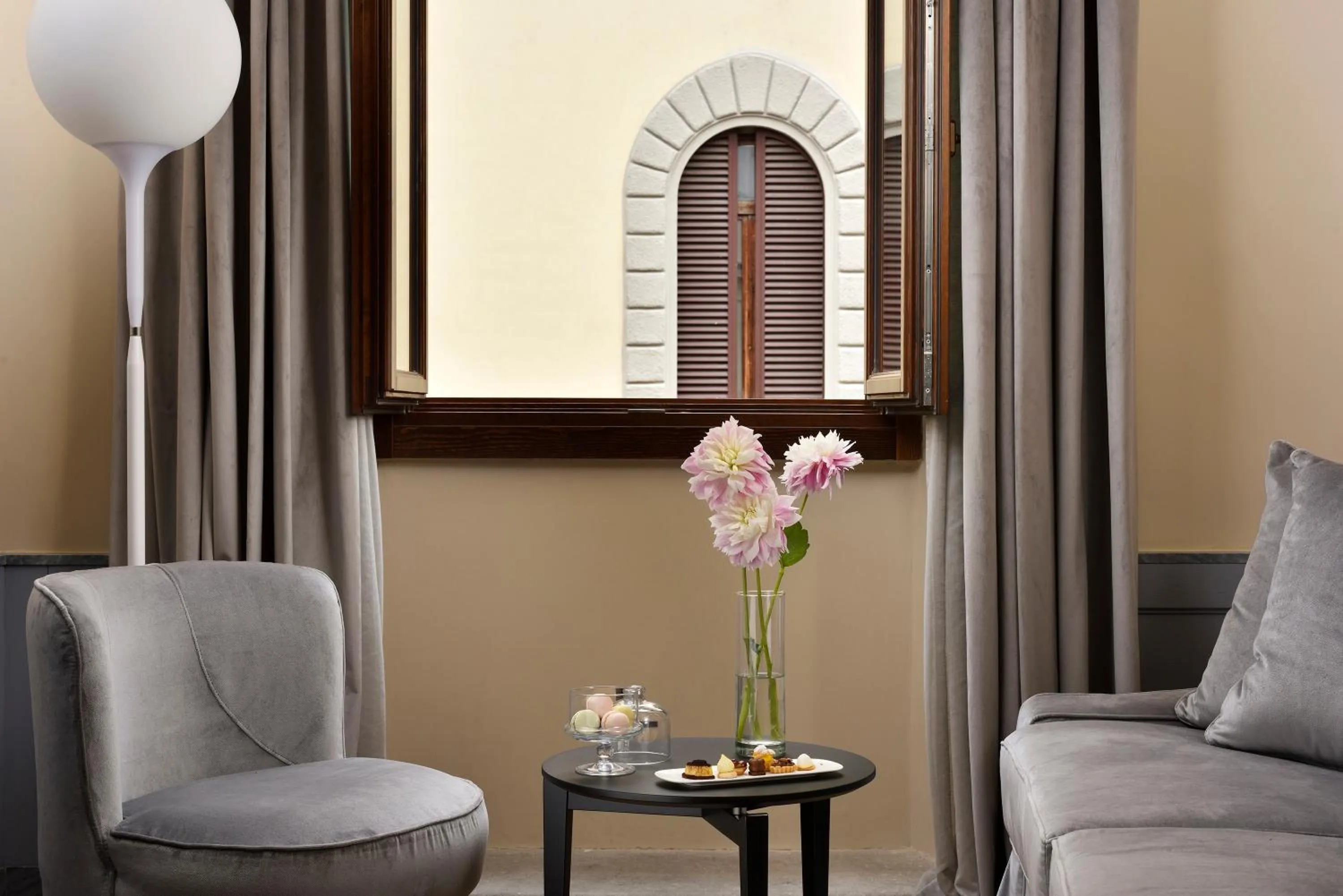 Decorative detail in Floren Hotel