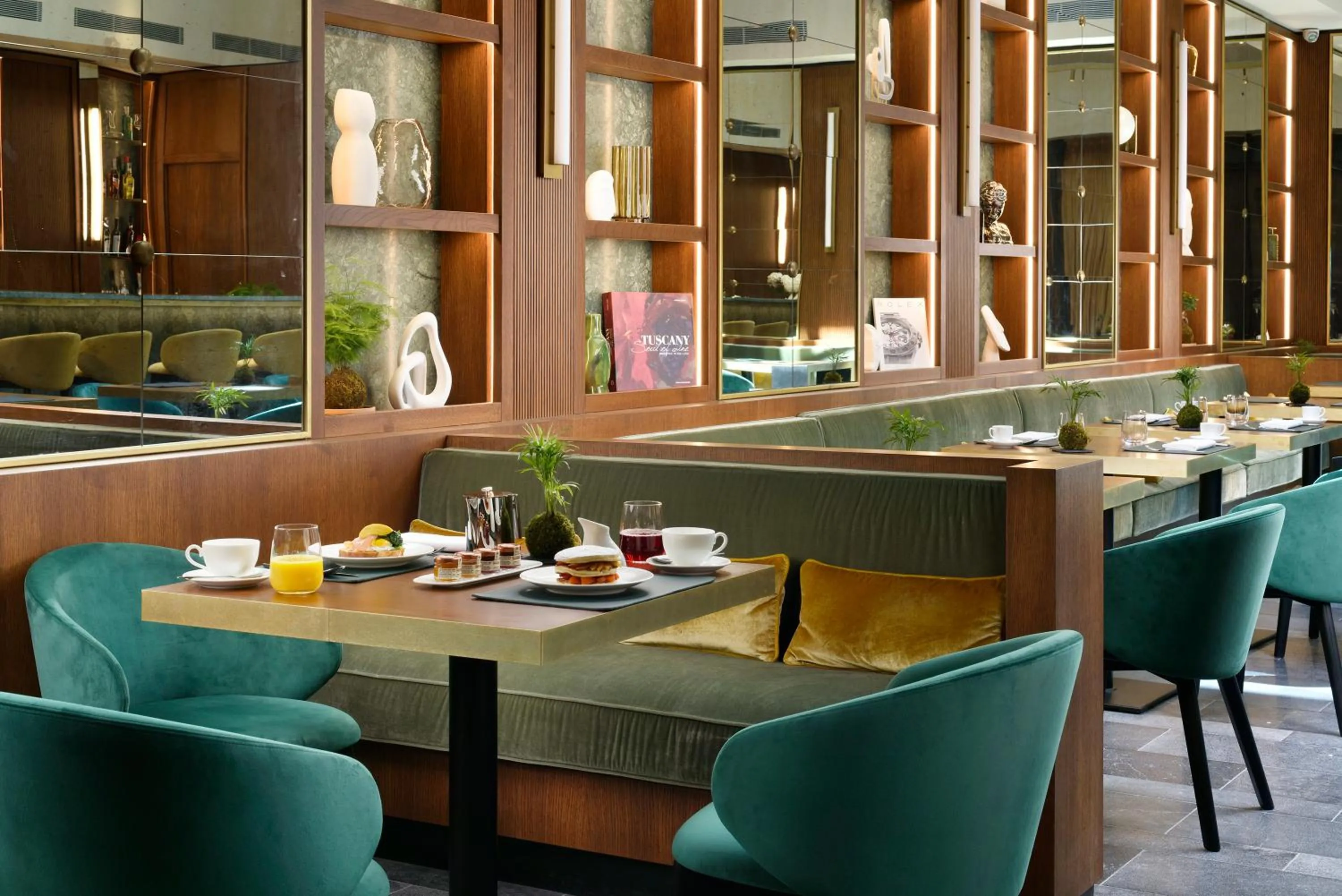 Food and drinks in Floren Hotel