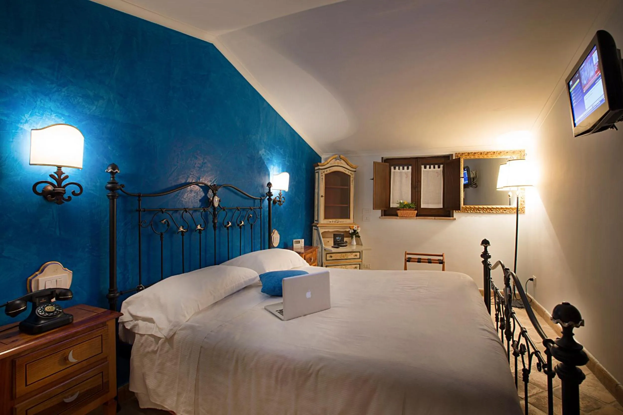 Photo of the whole room, Bed in Agriturismo Il Sapore Della Luna