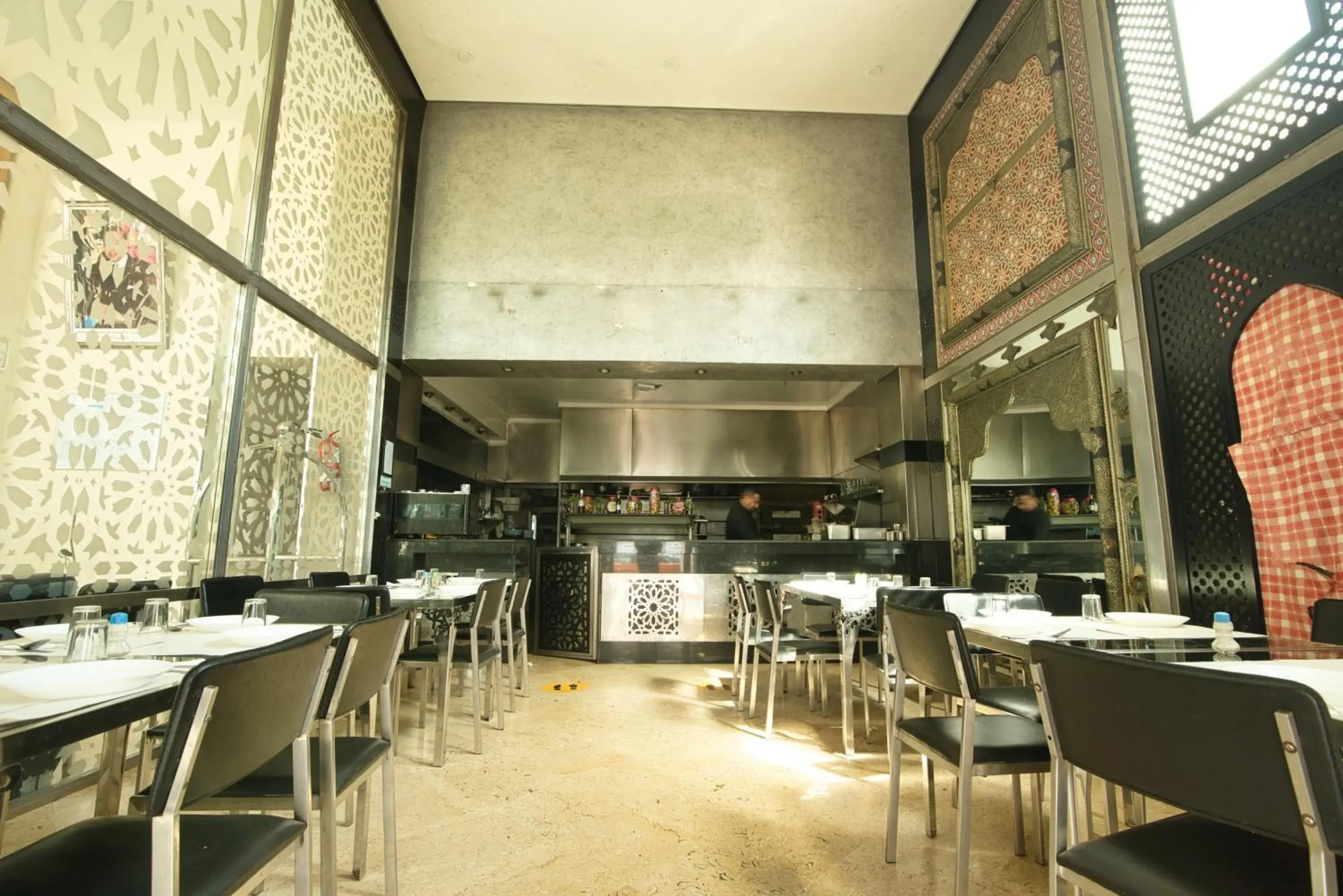 Restaurant/places to eat in Appart Hôtel Founty Beach Restaurant/places to eat in Appart Hôtel Founty Beach