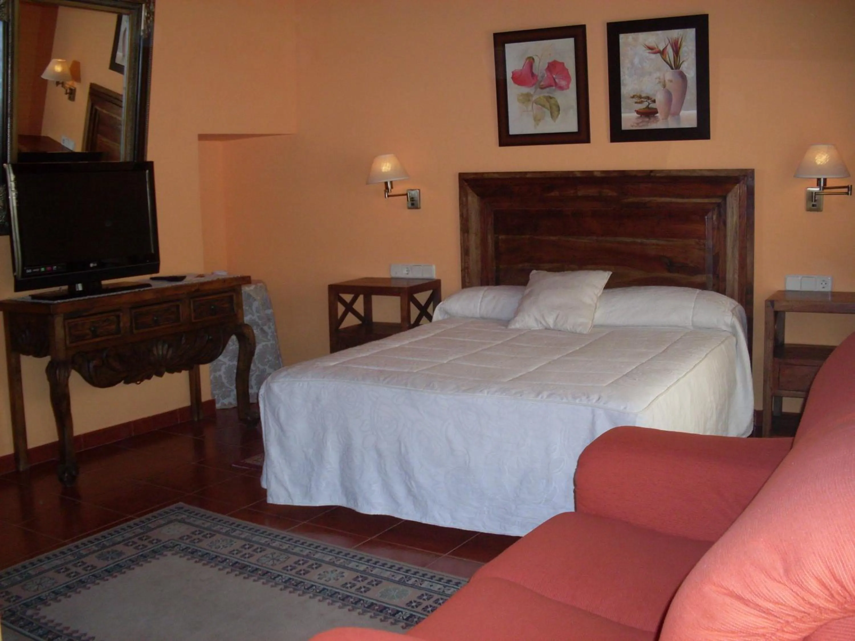 Photo of the whole room, Bed in Hotel Casa Rural San Antón