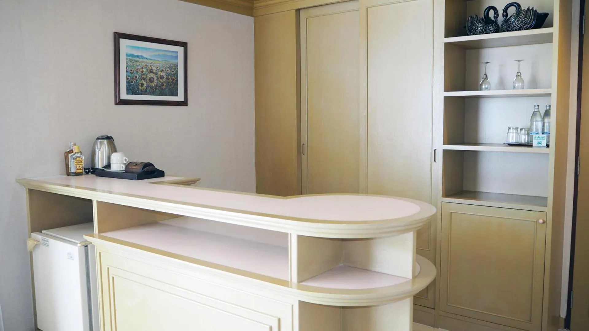 wardrobe in City Beach Resort