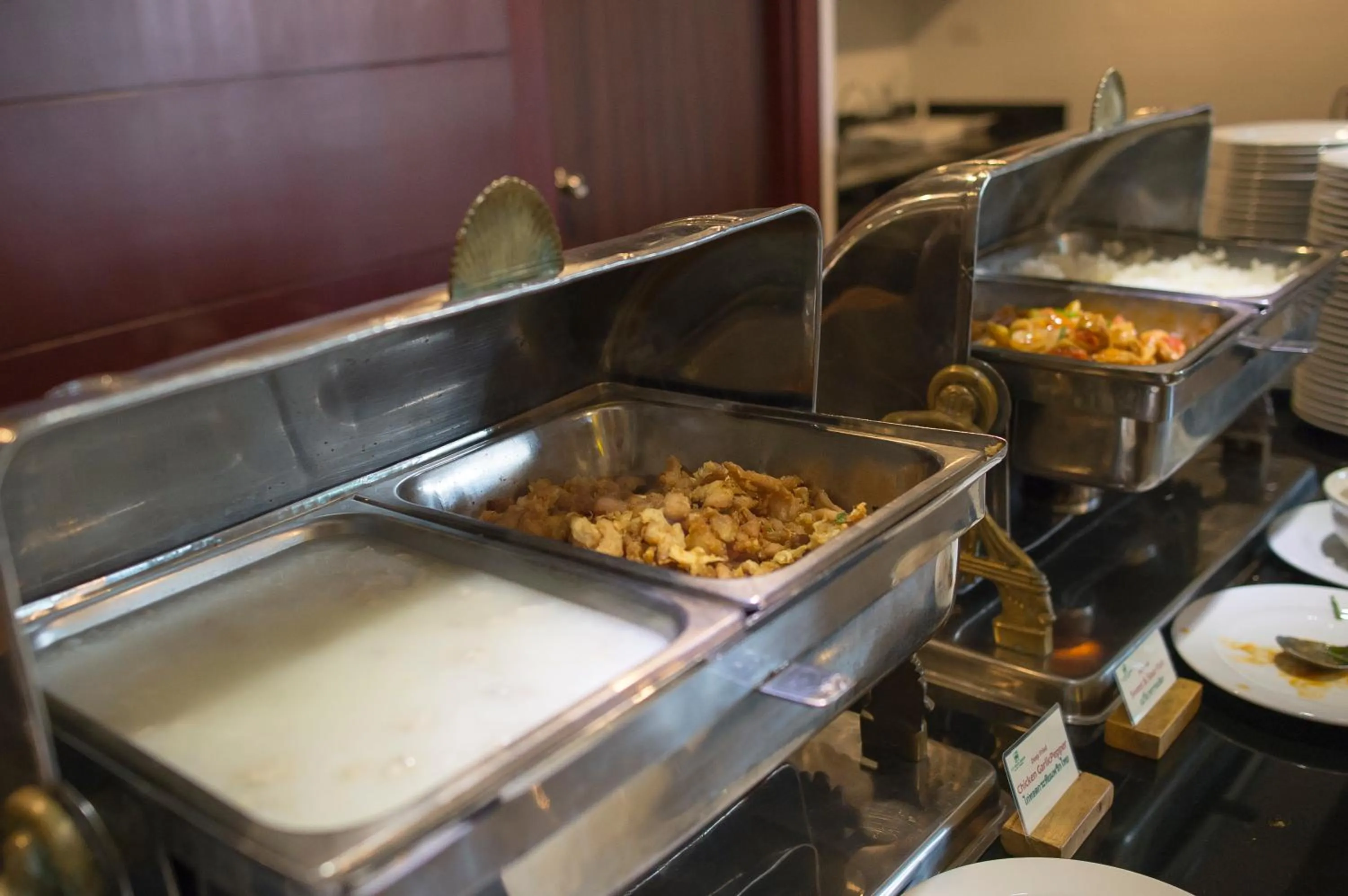 Food in City Beach Resort