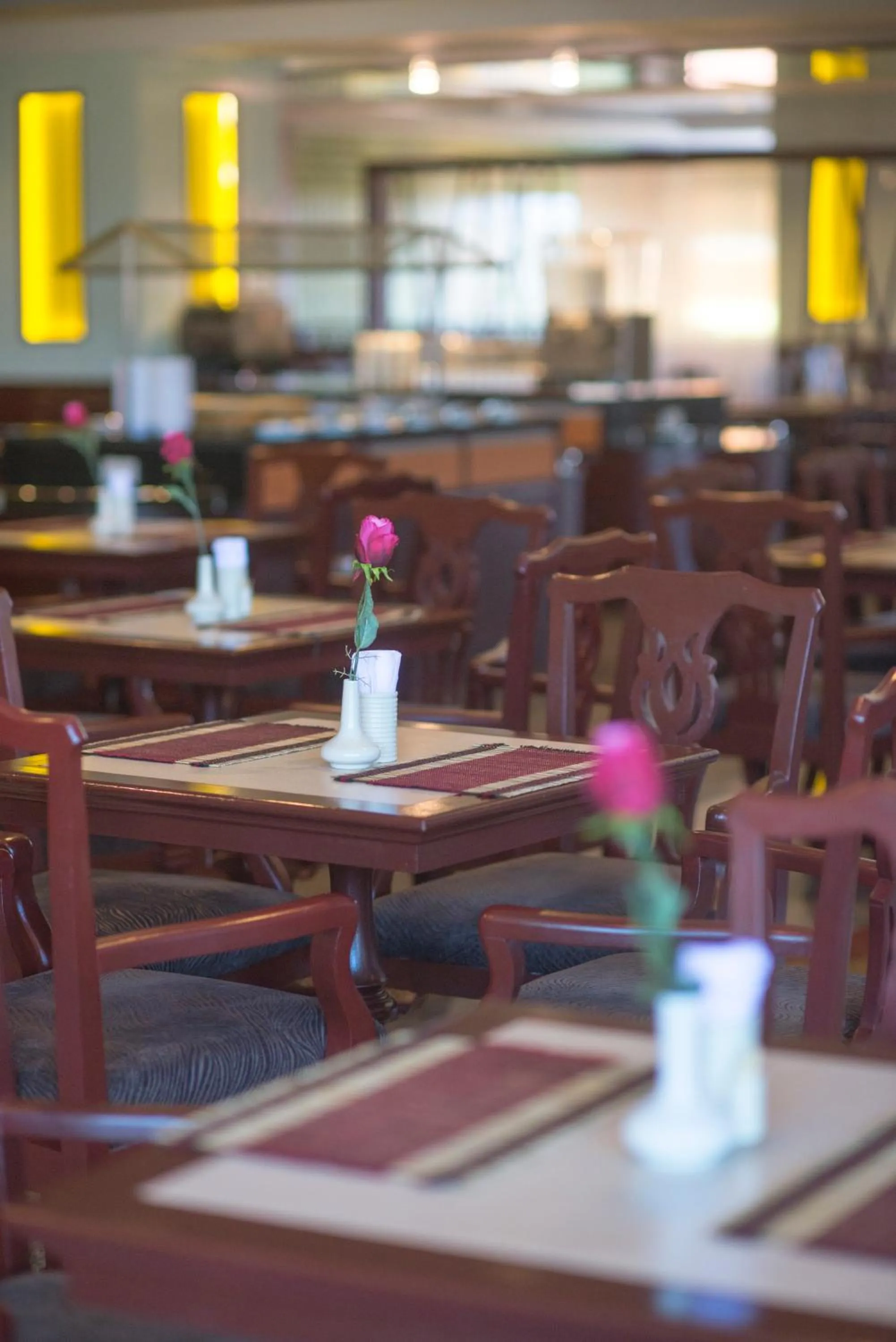 Restaurant/places to eat in City Beach Resort