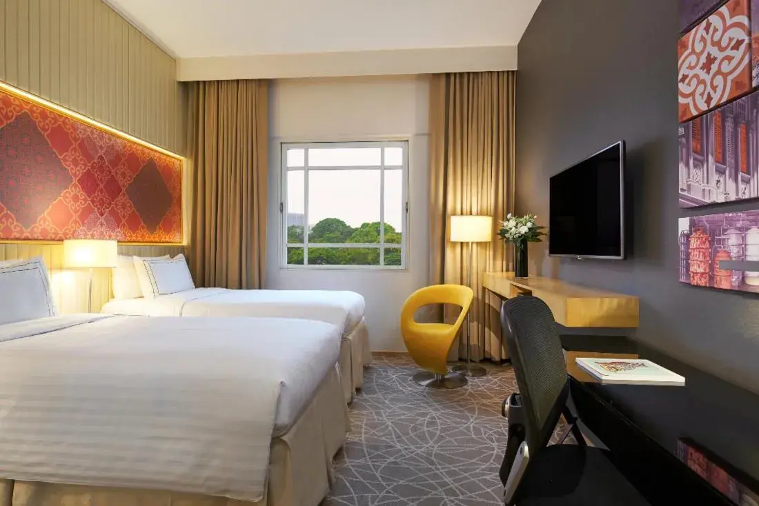 Bedroom, Bed in Rendezvous Hotel Singapore by Far East Hospitality Bedroom, Bed in Rendezvous Hotel Singapore by Far East Hospitality