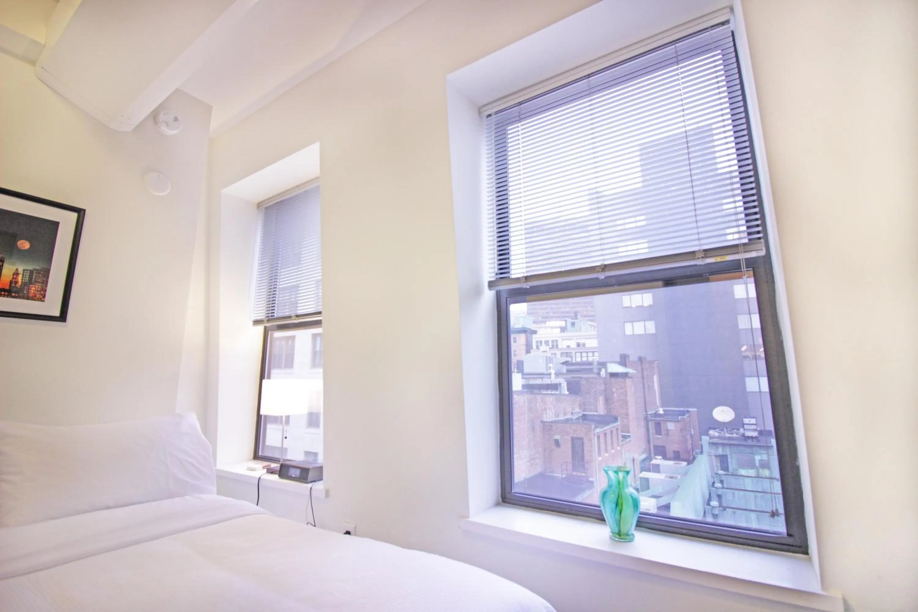 Bed in Temple Place Suites