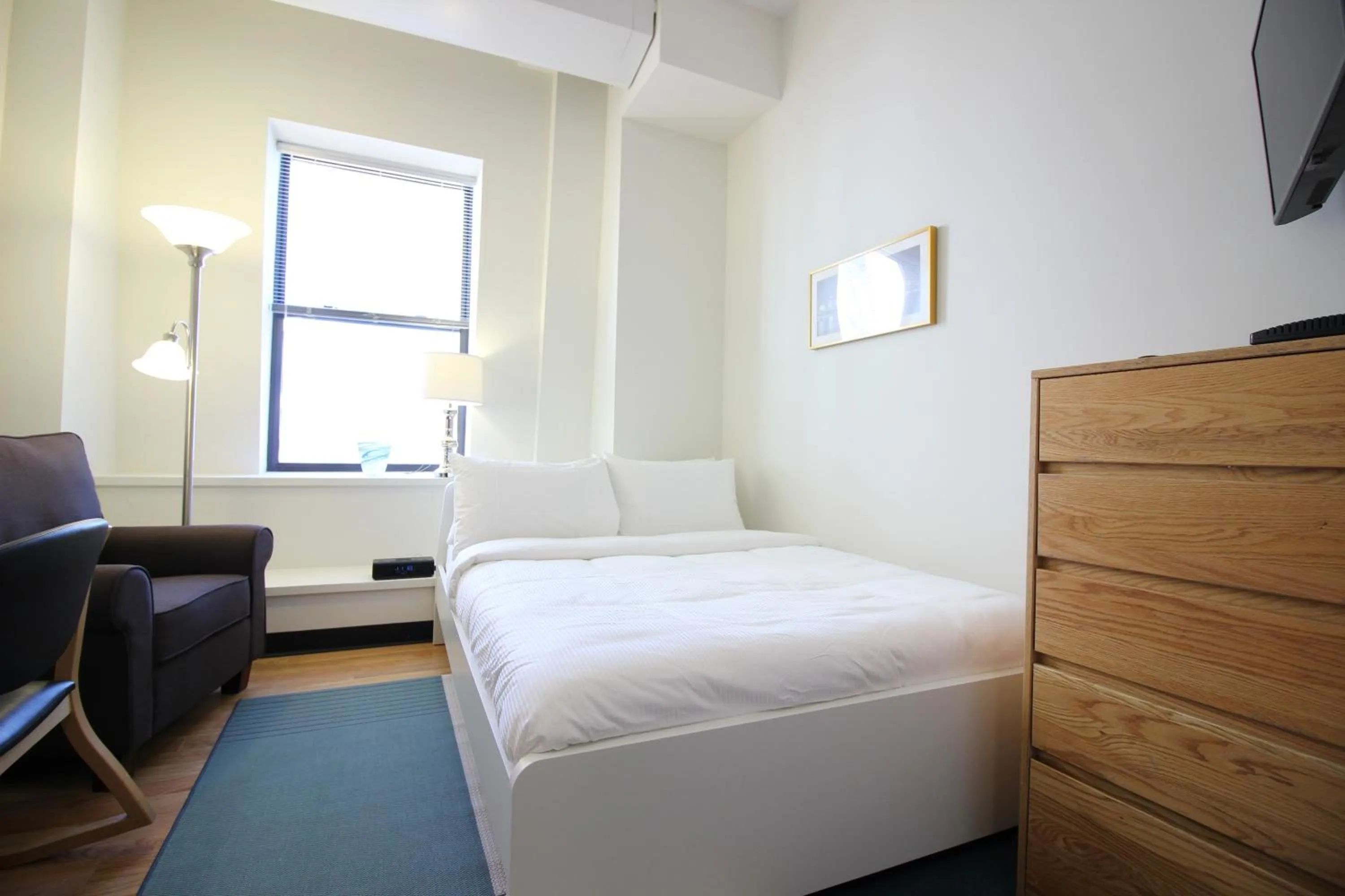 Bed in Temple Place Suites