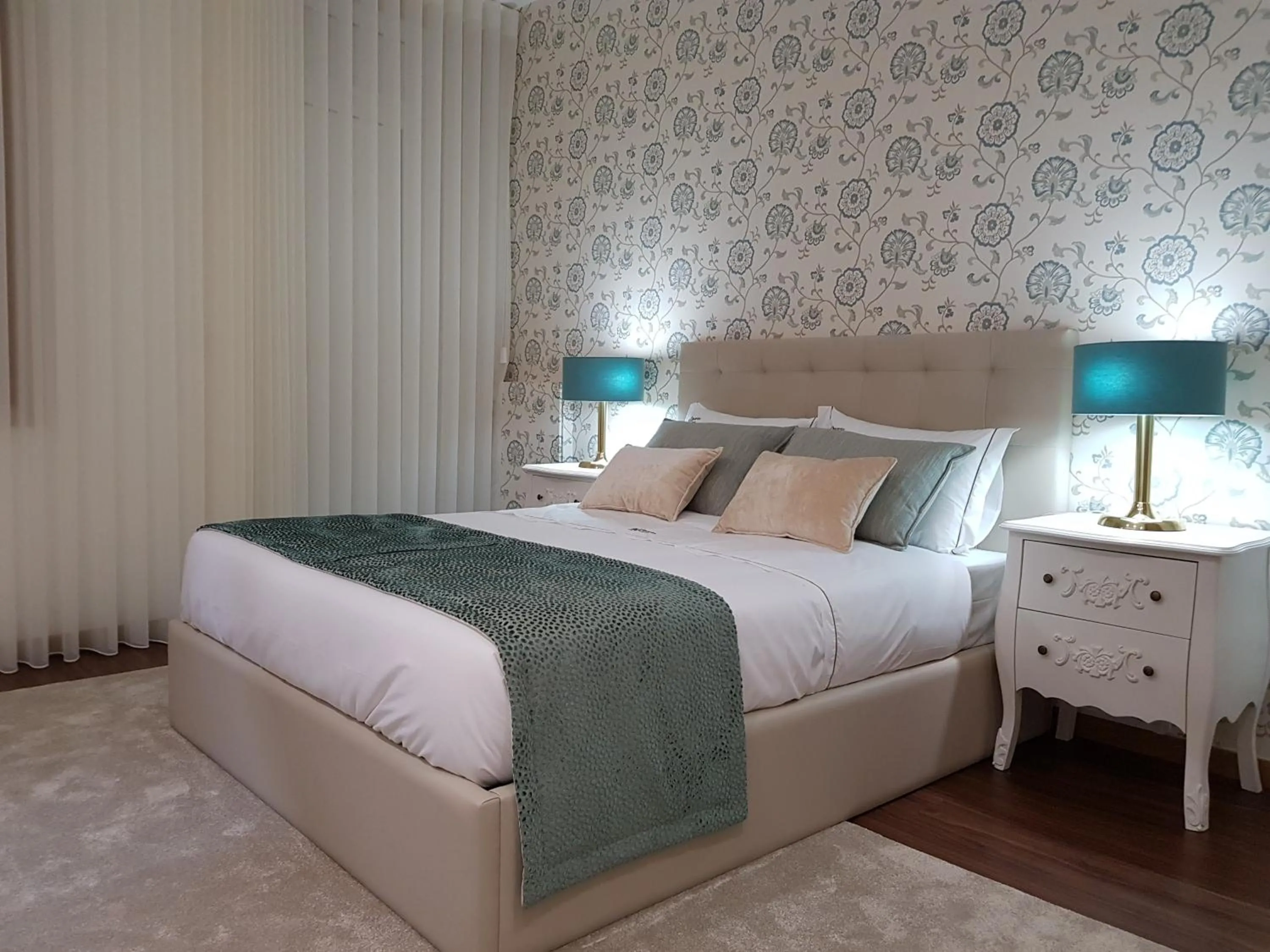 Photo of the whole room, Bed in 22 Oporto Guesthouse