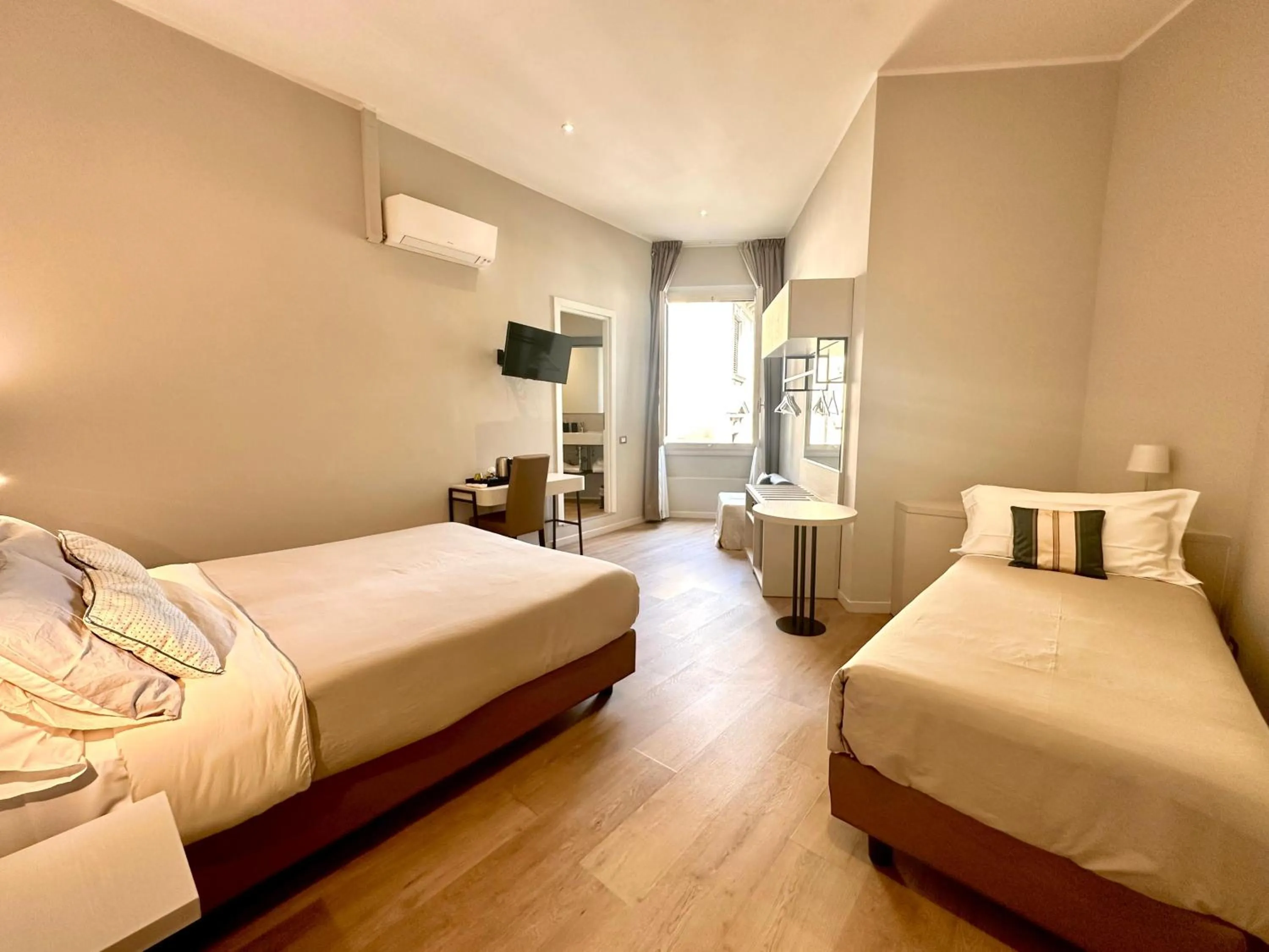 Bed in Hotel Giappone