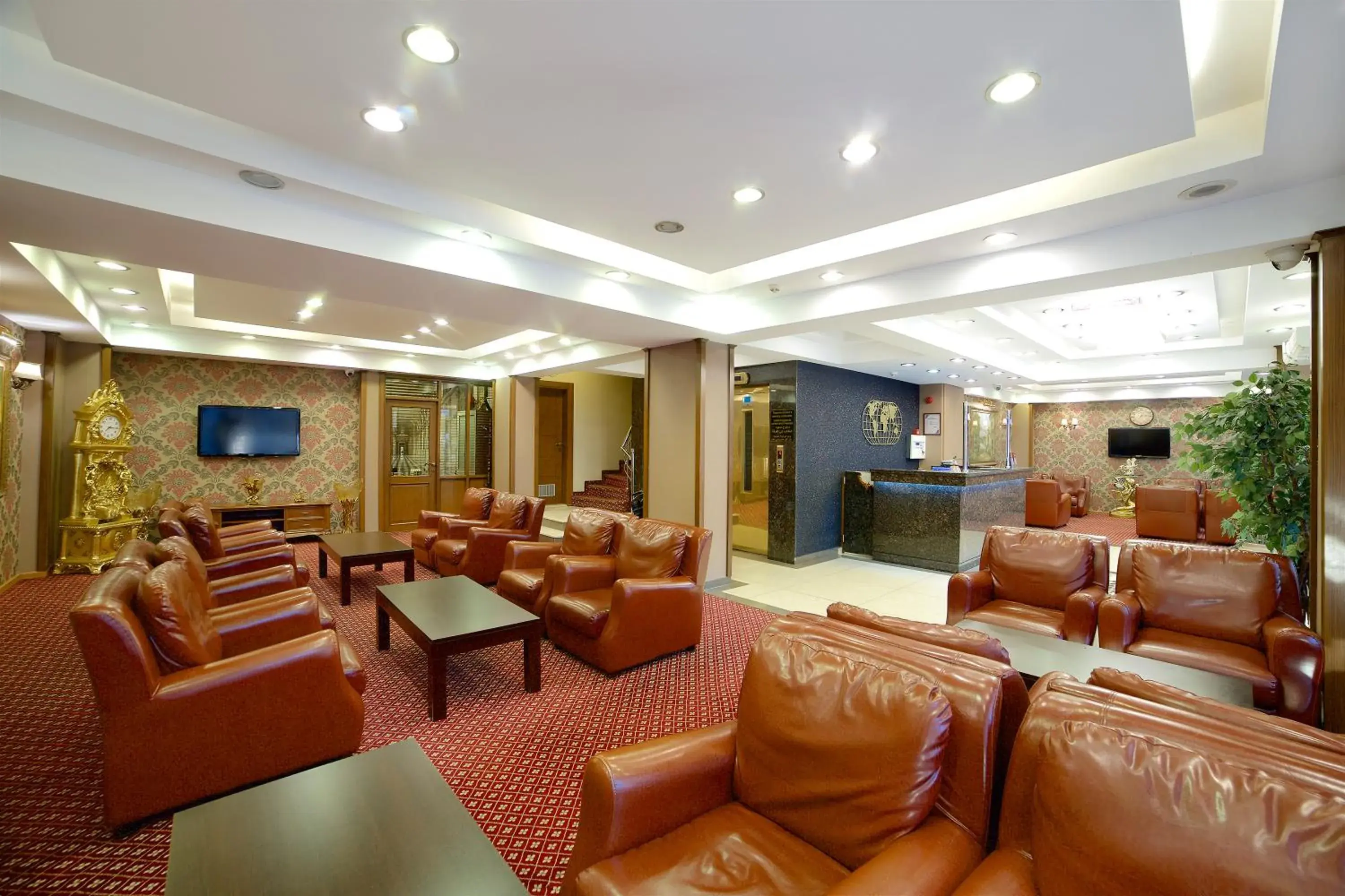 Lobby or reception in Grand Unal Hotel Lobby or reception in Grand Unal Hotel