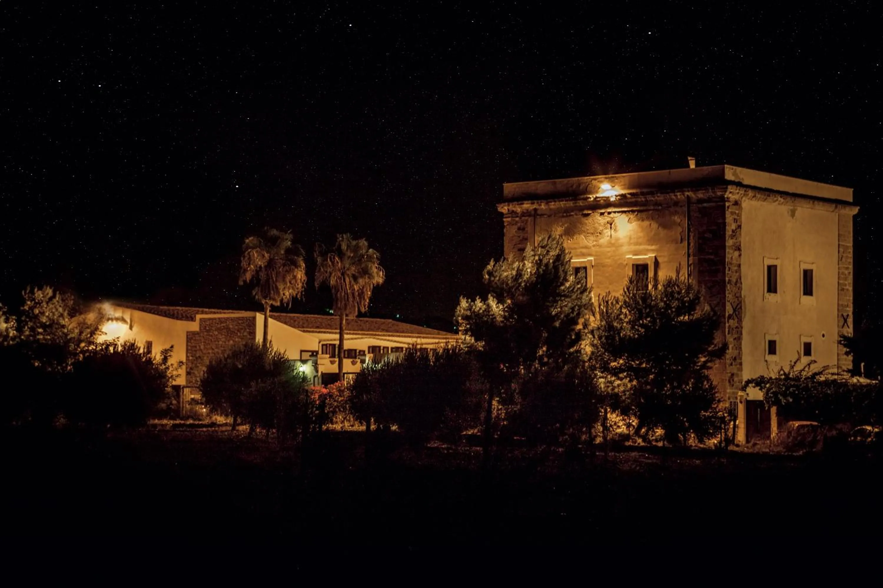Property building in Hotel Foresteria Baglio Della Luna