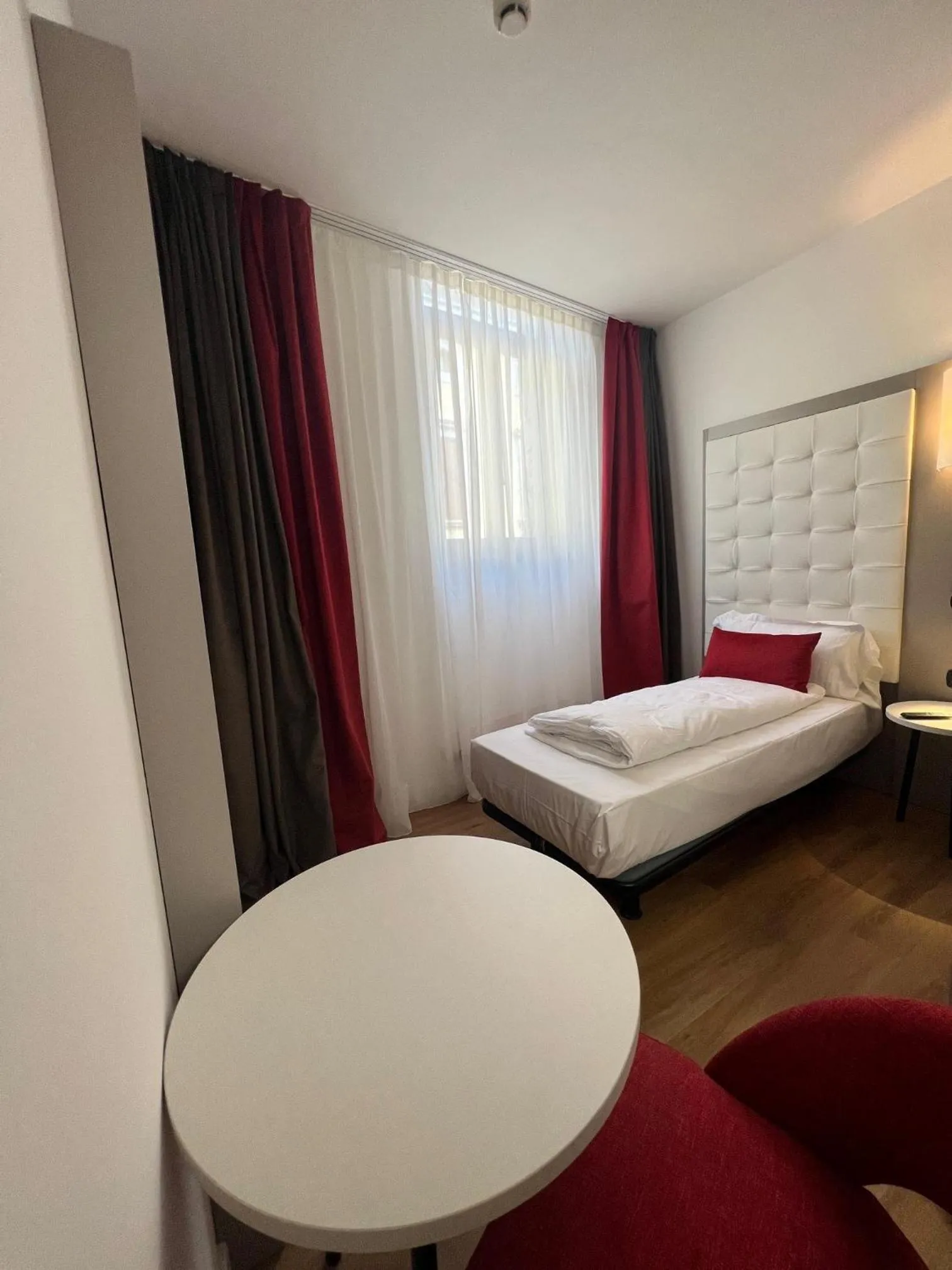 Bedroom, Bed in Hotel Centrale