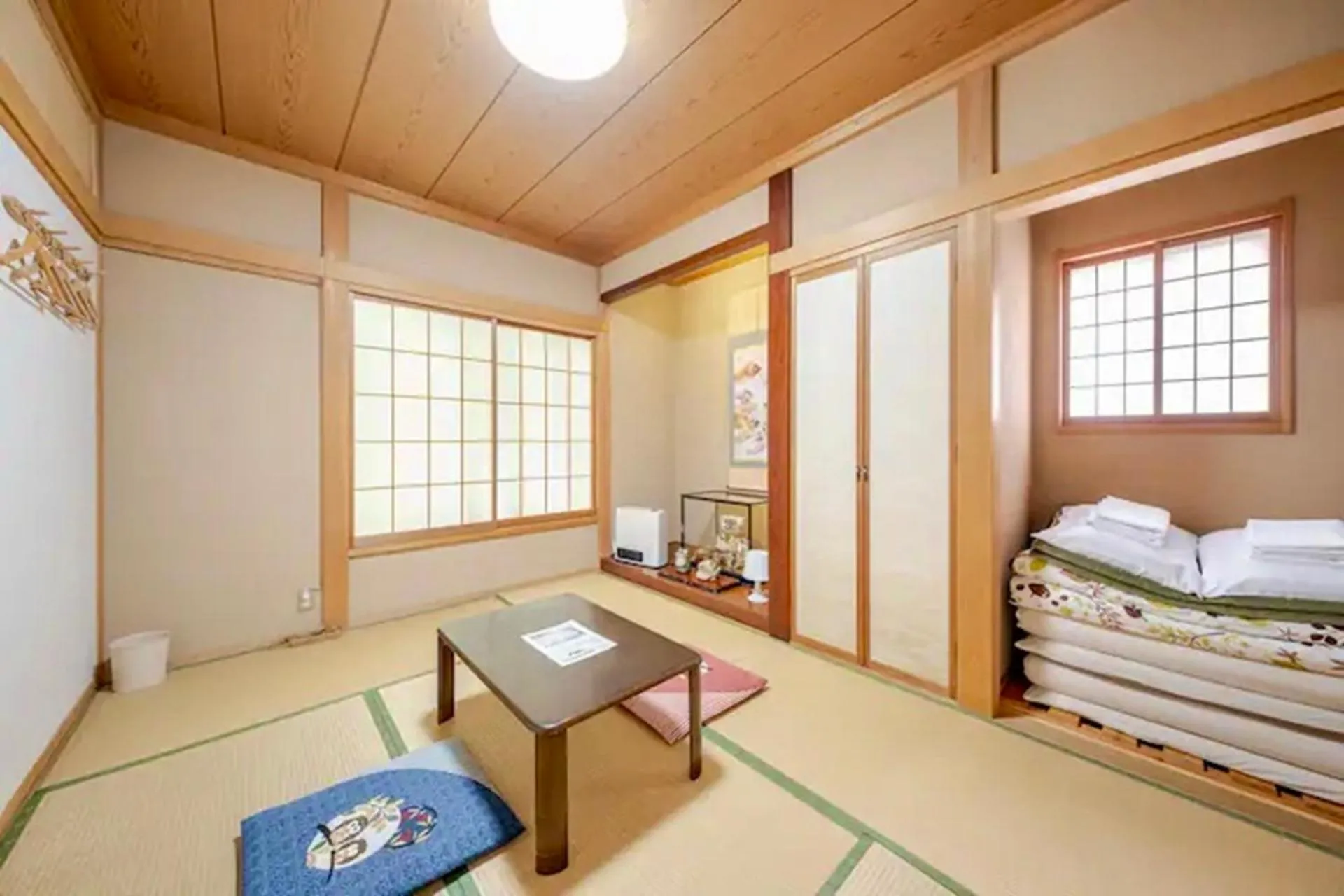 Photo of the whole room, Bed in Guesthouse Murabito