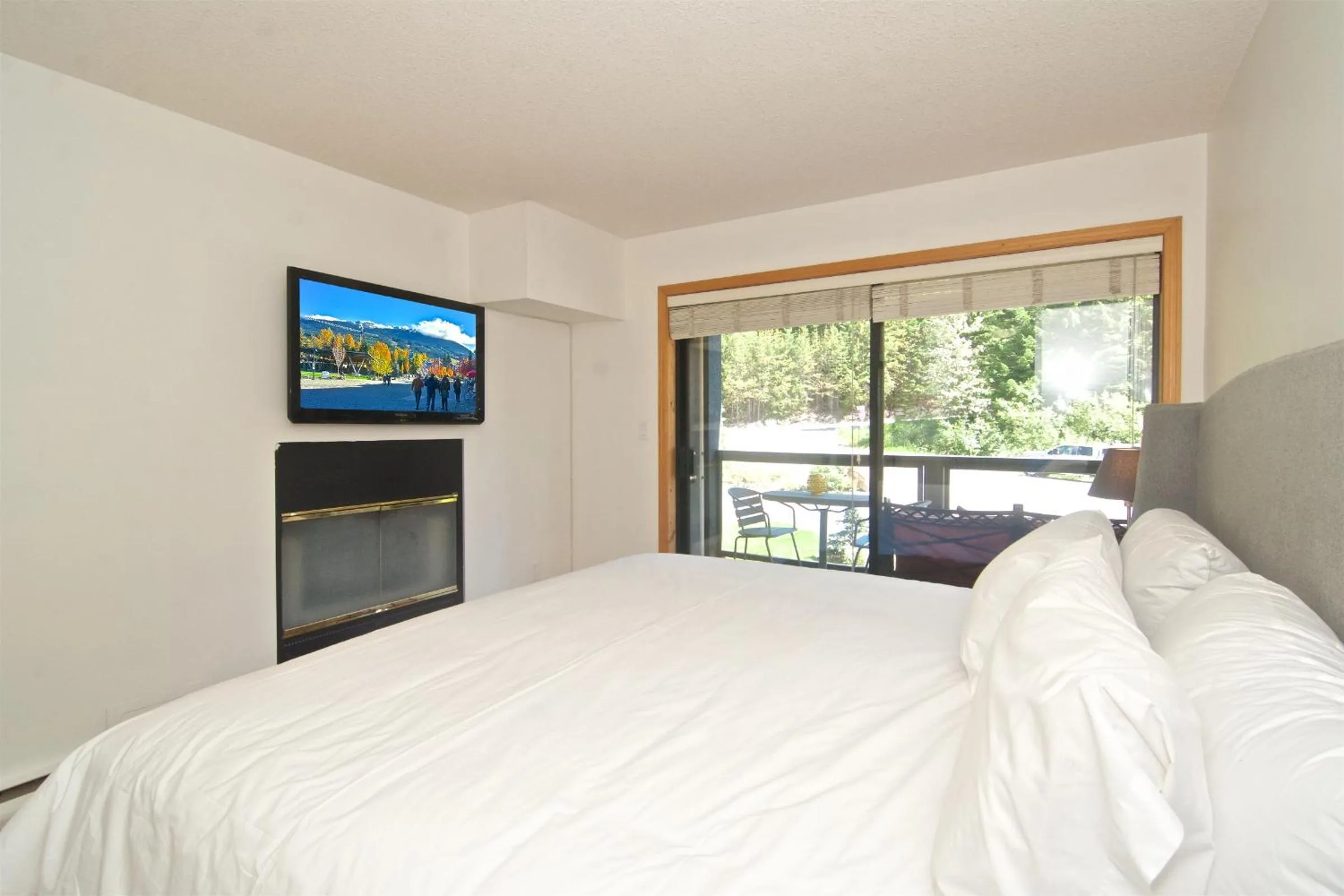 Patio, Bed in Powderhorn by Whistler Blackcomb Vacation Rentals