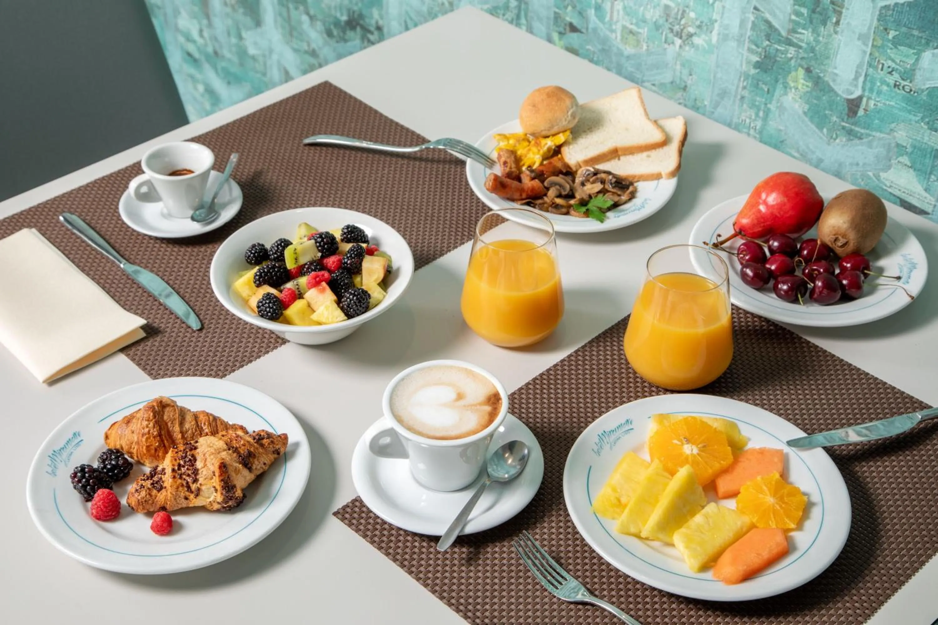 Food and drinks in Hotel Miramare