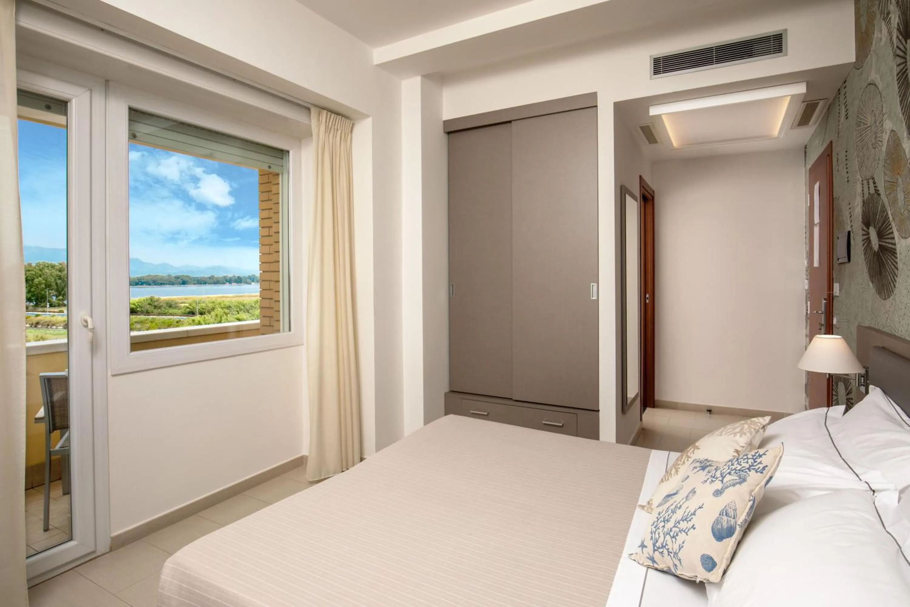 Bed in Hotel Miramare